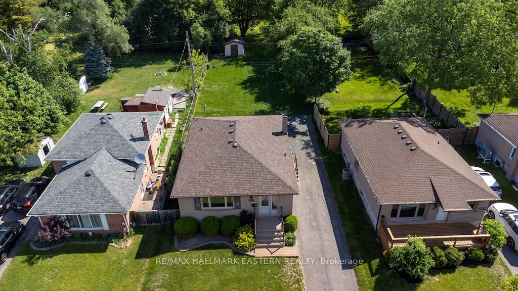Photo 4 of 844 Philip Street, Peterborough, Northcrest Ward 5 — HOMEH
