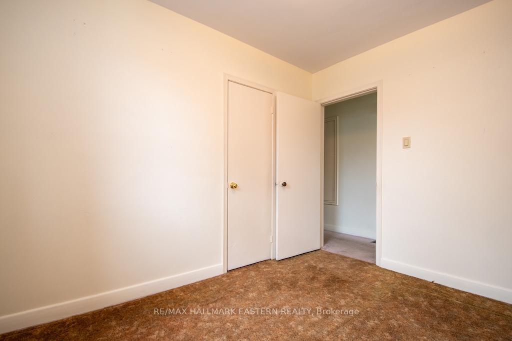 Photo 17 of 844 Philip Street, Peterborough, Northcrest Ward 5 — HOMEH