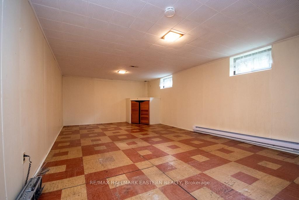 Photo 23 of 844 Philip Street, Peterborough, Northcrest Ward 5 — HOMEH