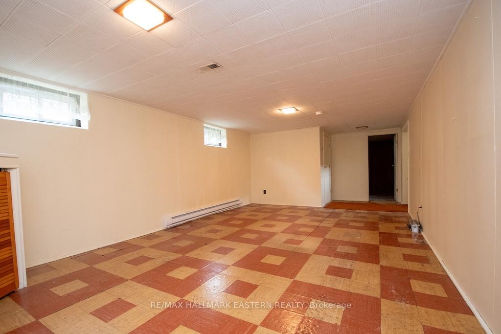 Photo 24 of 844 Philip Street, Peterborough, Northcrest Ward 5 — HOMEH