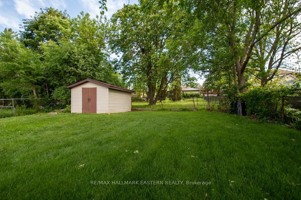 Photo 32 of 844 Philip Street, Peterborough, Northcrest Ward 5 — HOMEH