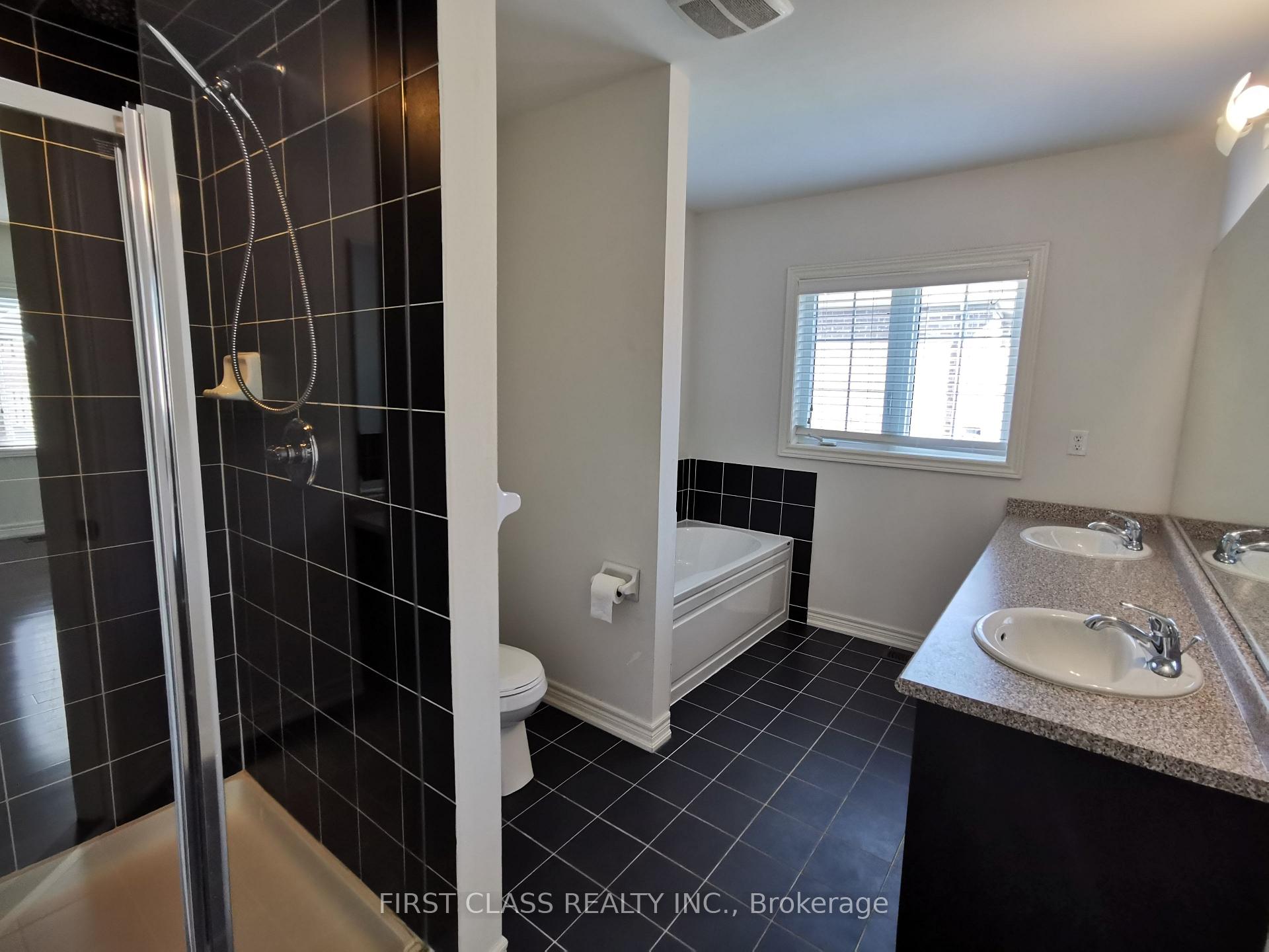 Photo 18 of 1140 Stuffles Crescent, Newmarket, Stonehaven-Wyndham — HOMEH
