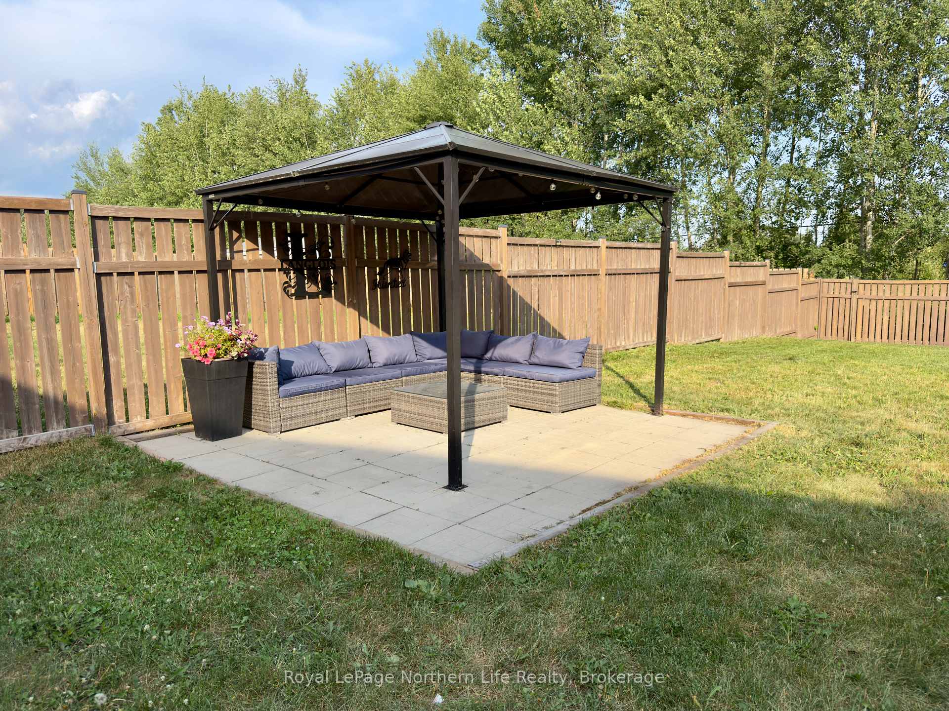 Photo 22 of 53 Perut Place, North Bay, Birchaven — HOMEH