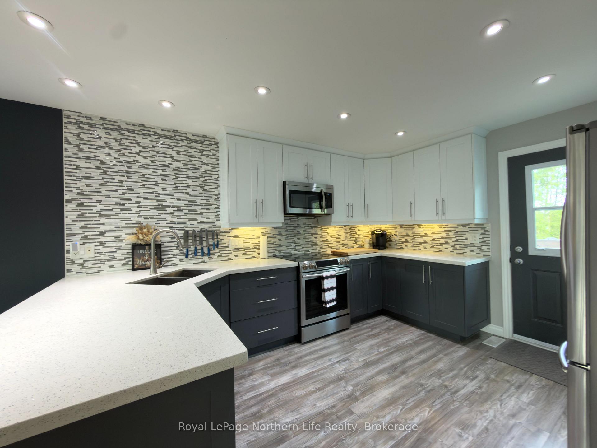 Photo 24 of 53 Perut Place, North Bay, Birchaven — HOMEH