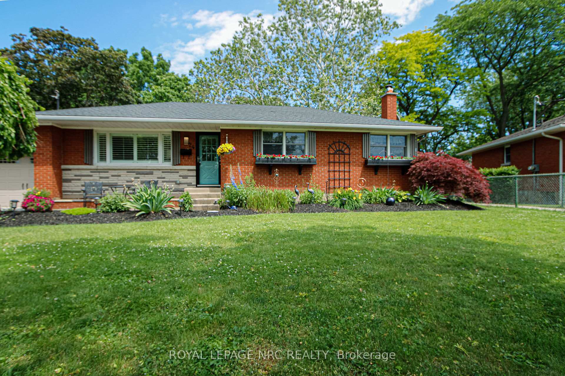 Photo 1 of 24 Juliana Crescent, St. Catharines, Lakeport — HOMEH