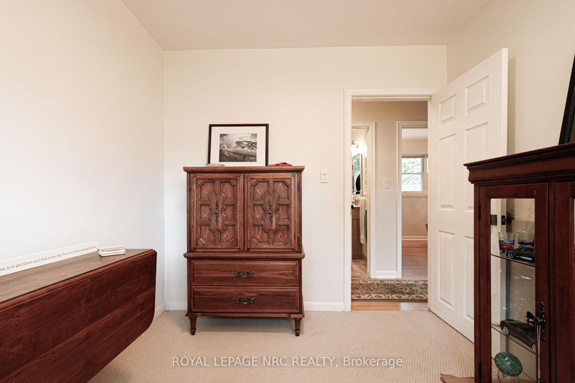 Photo 16 of 24 Juliana Crescent, St. Catharines, Lakeport — HOMEH