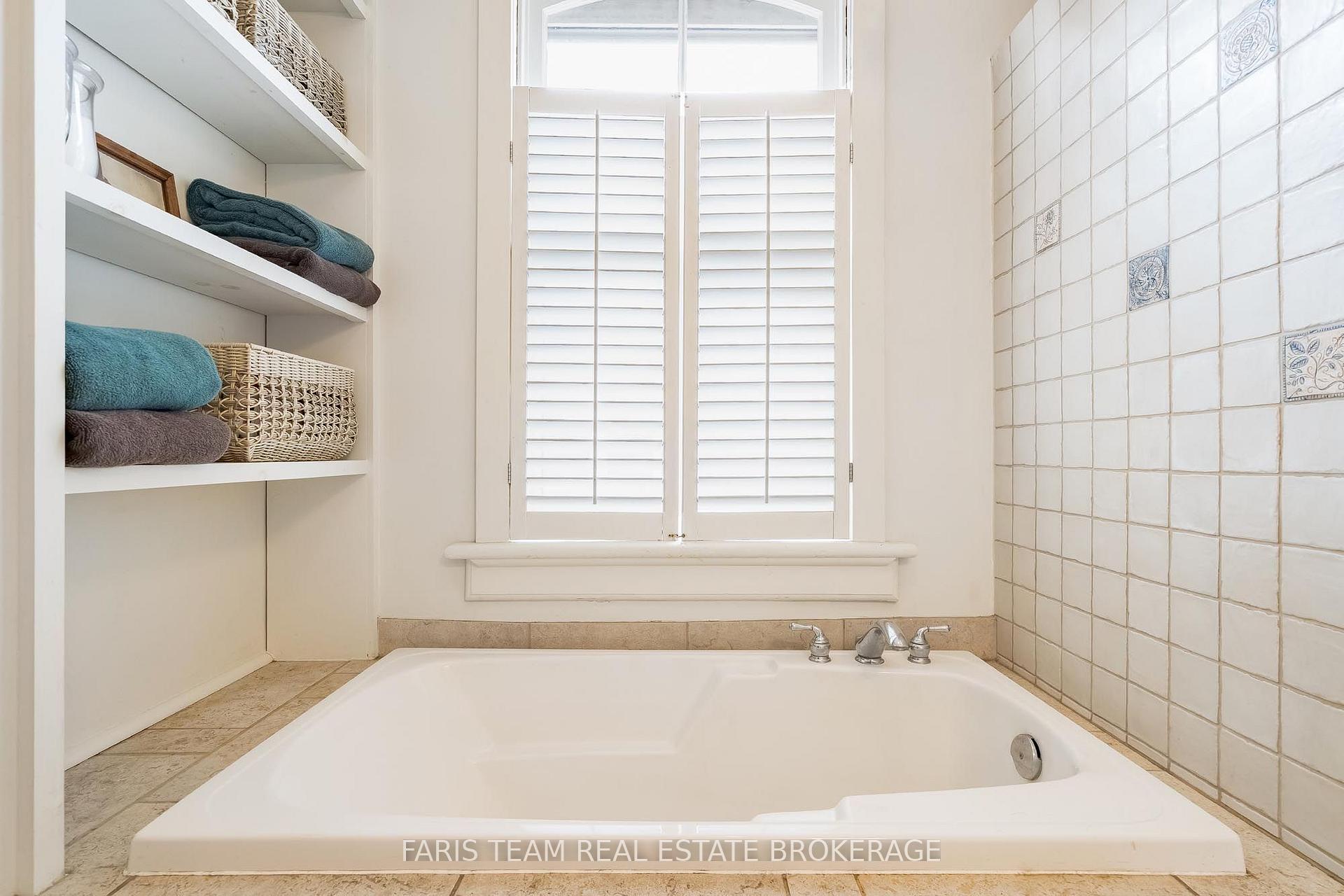 Photo 22 of 53 Burton Avenue, Barrie, Allandale — HOMEH