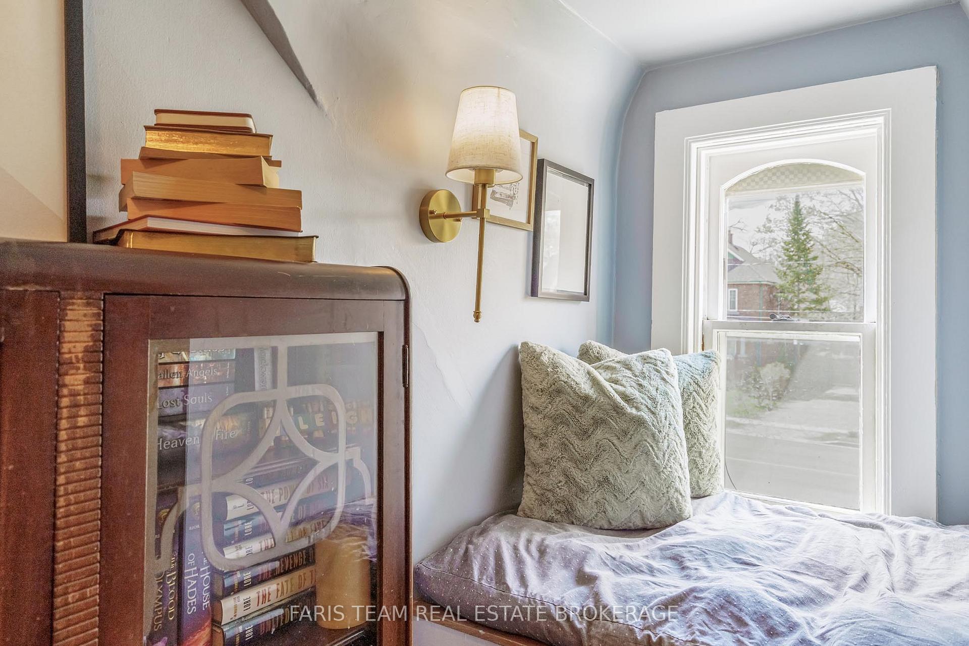 Photo 31 of 53 Burton Avenue, Barrie, Allandale — HOMEH