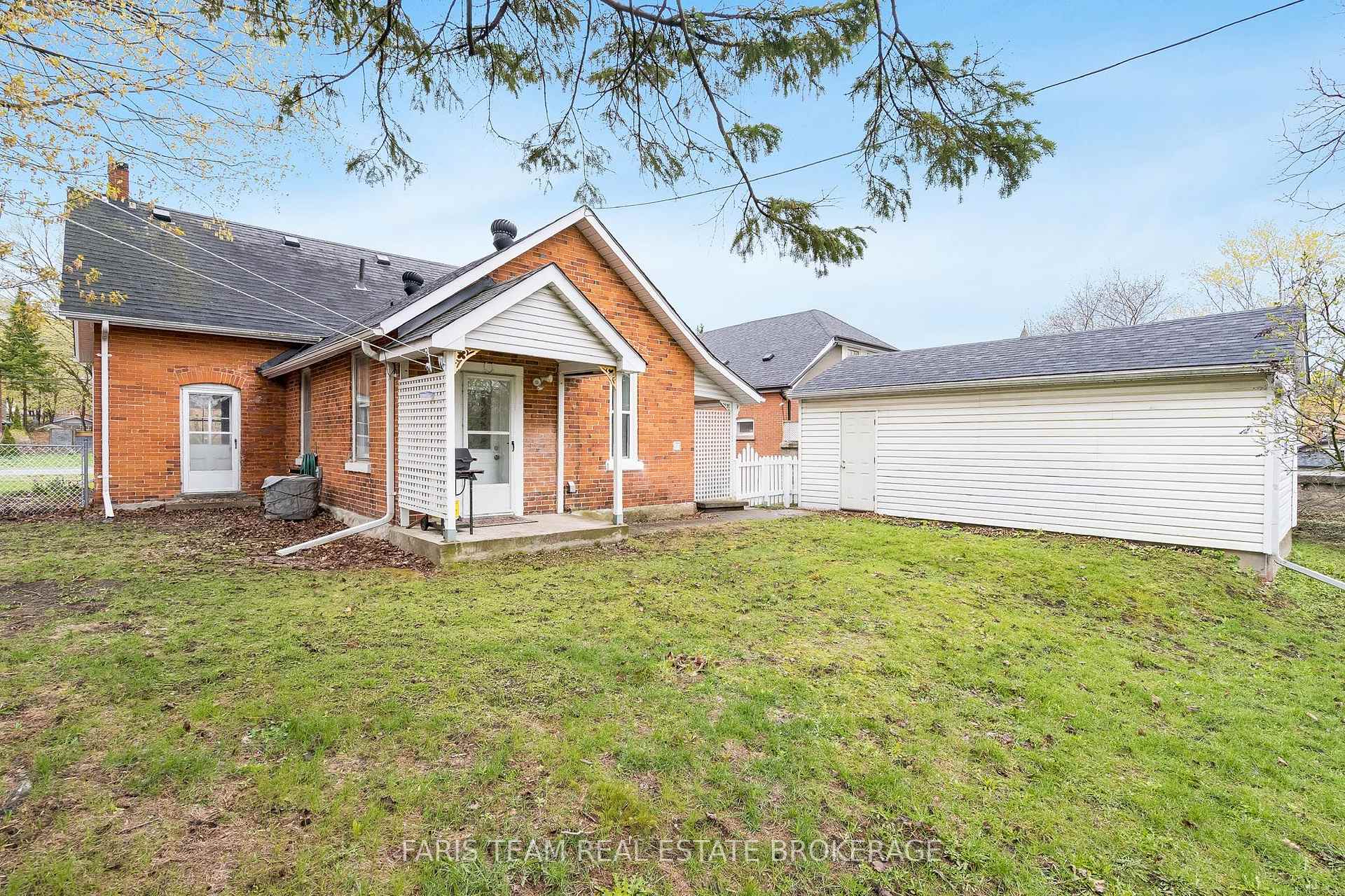 Photo 34 of 53 Burton Avenue, Barrie, Allandale — HOMEH