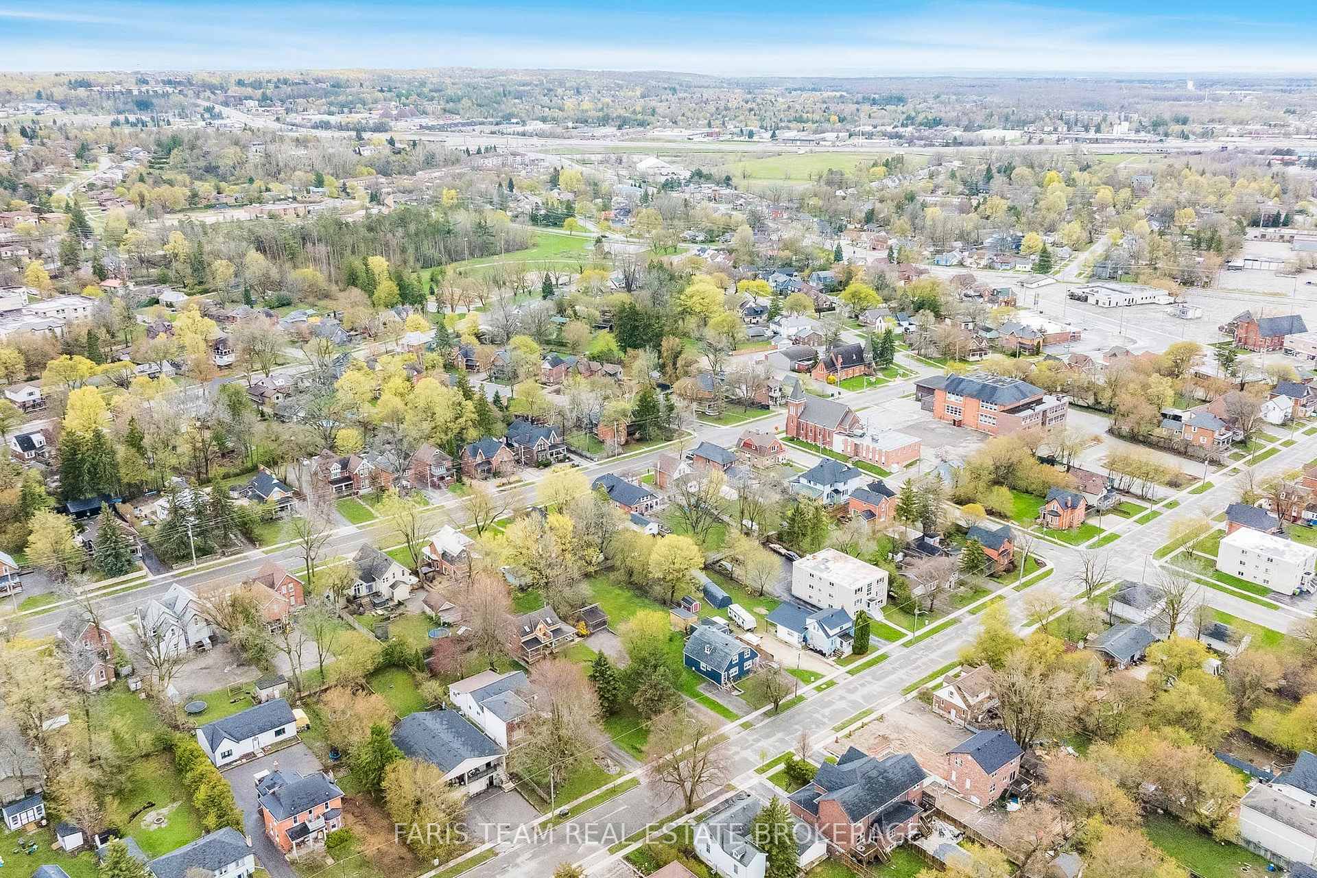 Photo 40 of 53 Burton Avenue, Barrie, Allandale — HOMEH