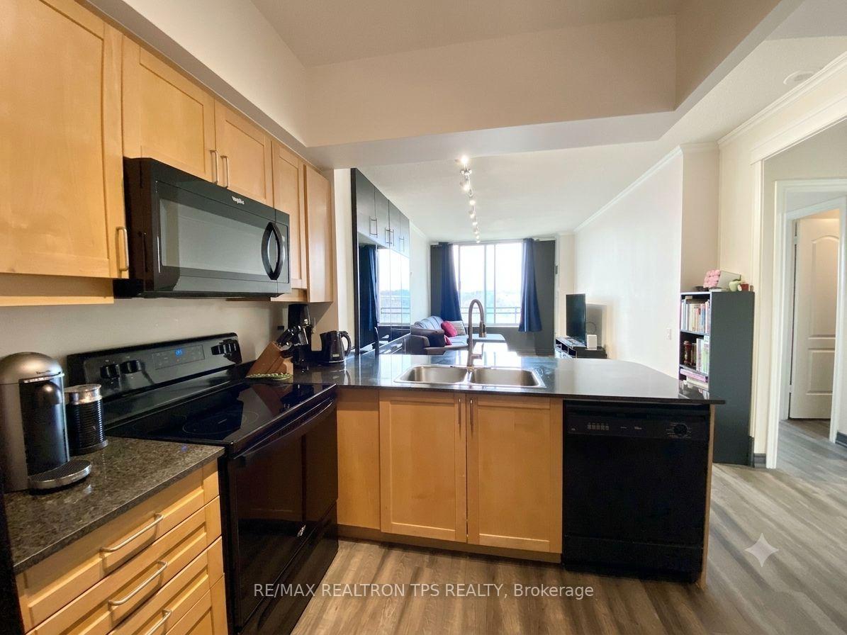 Photo 6 of Unit PH903, 18 William Carson Crescent, North York, St. Andrew-Windfields — HOMEH