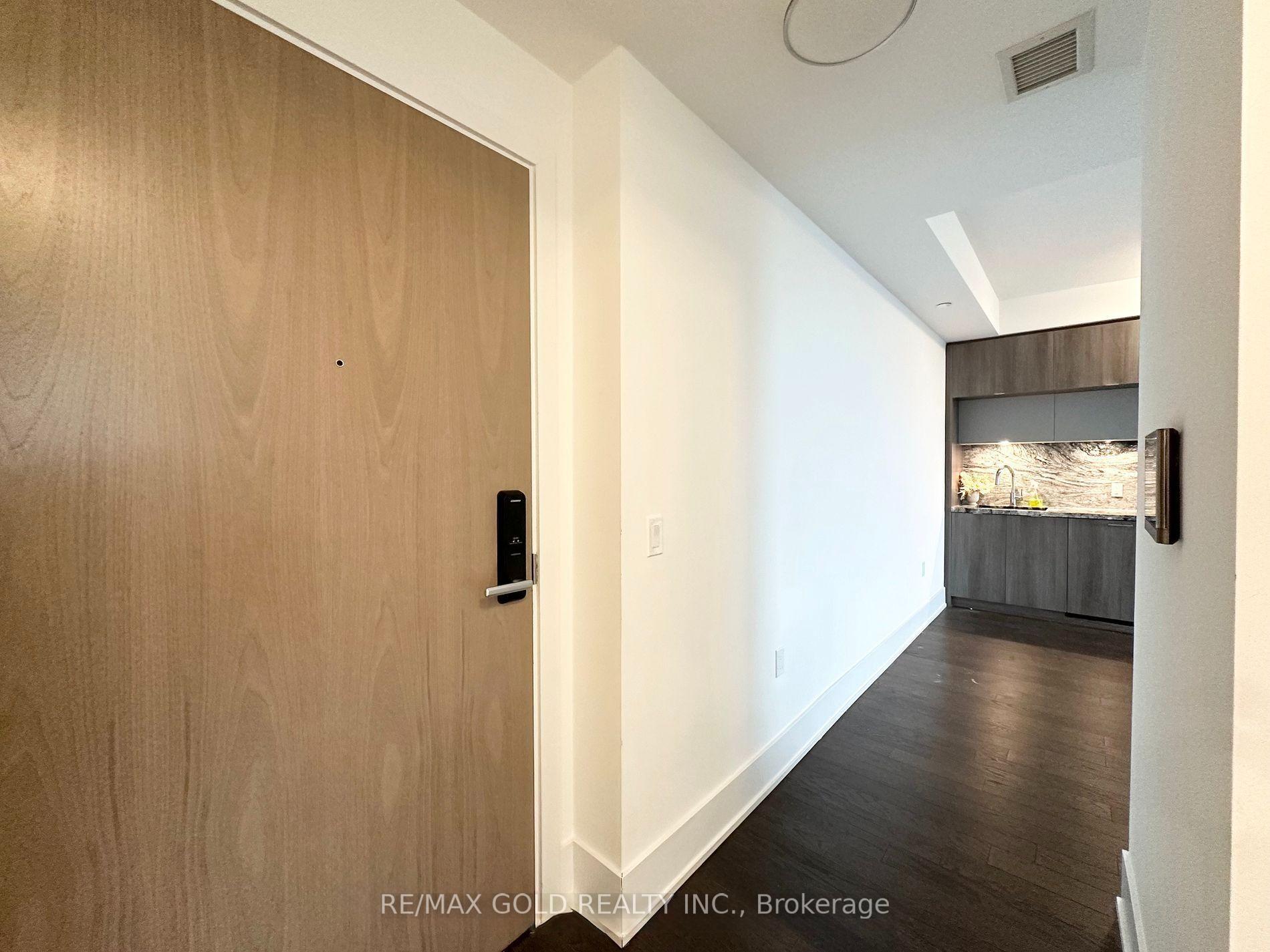 Photo 2 of Unit 3515, 585 Bloor Street E, Toronto, North St. James Town — HOMEH