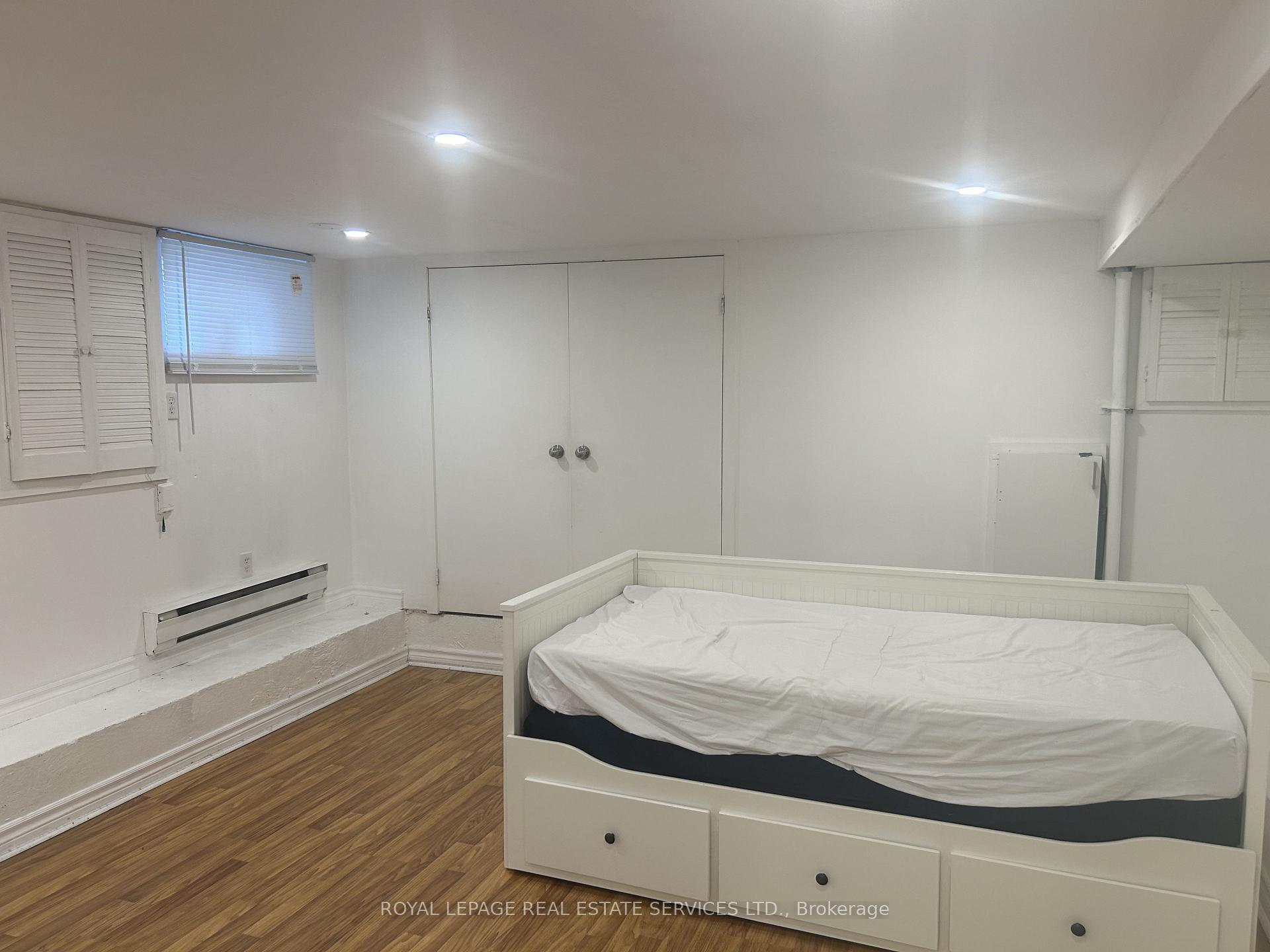 Photo 8 of Unit L, 23 Kings Park Boulevard, Toronto, Danforth Village-East York — HOMEH
