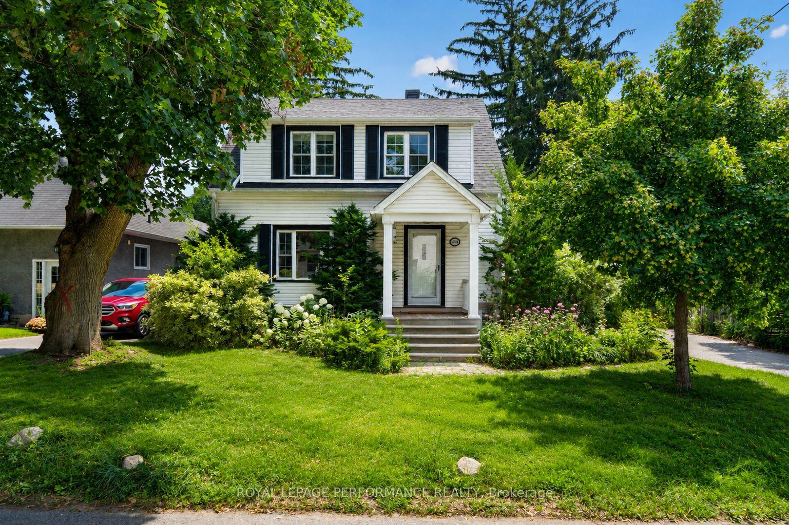 Front of 318 Duncairn Avenue