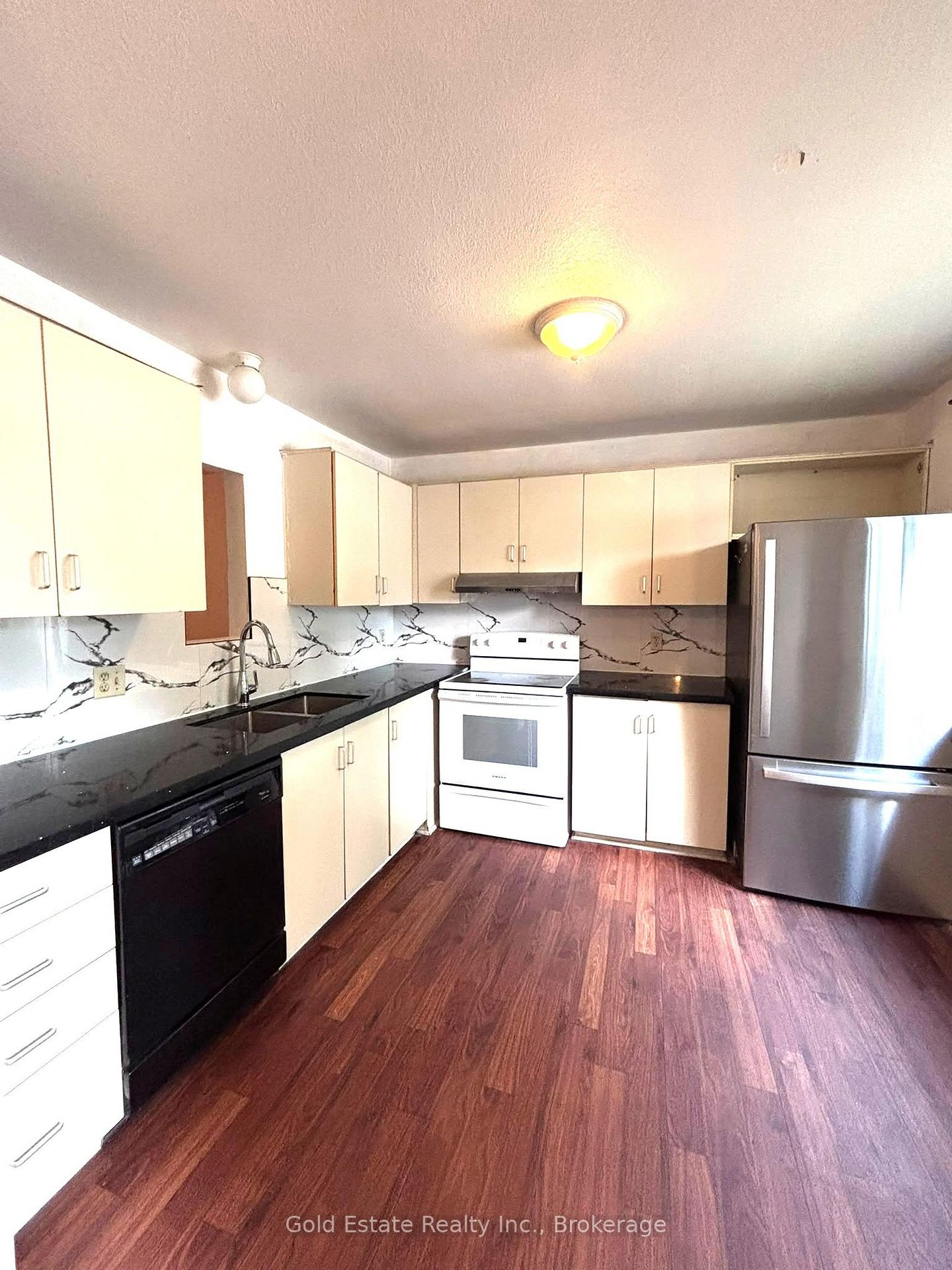 Photo 2 of Unit 40, 490 Third Street, London, East H — HOMEH