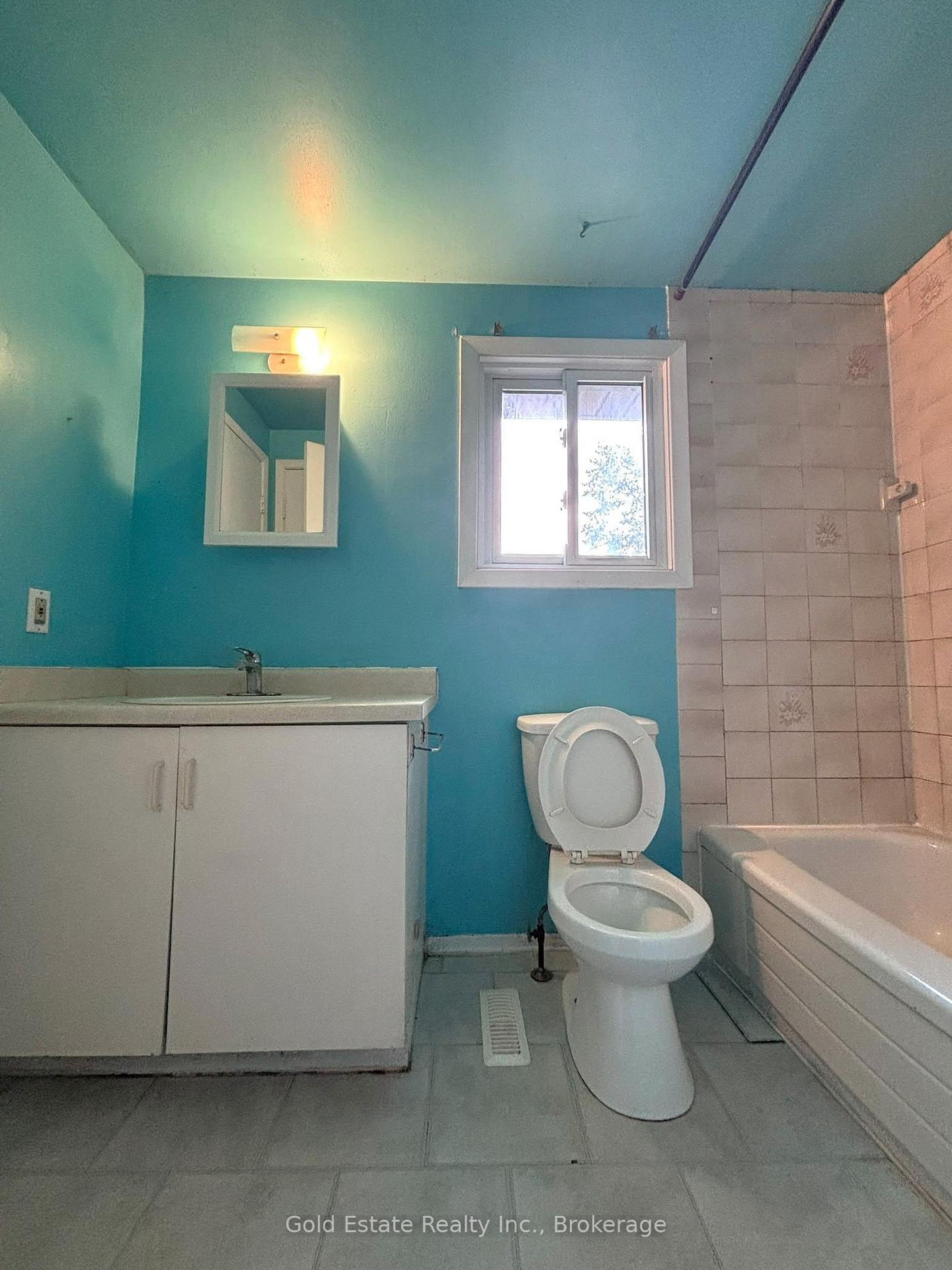 Photo 11 of Unit 40, 490 Third Street, London, East H — HOMEH
