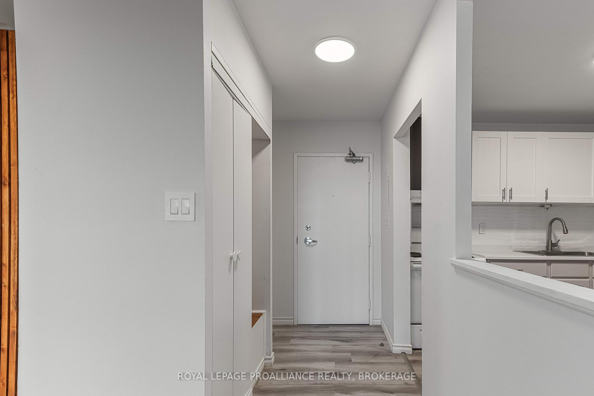 Photo 3 of Unit 909, 66 Greenview Drive, Kingston, Central City West — HOMEH