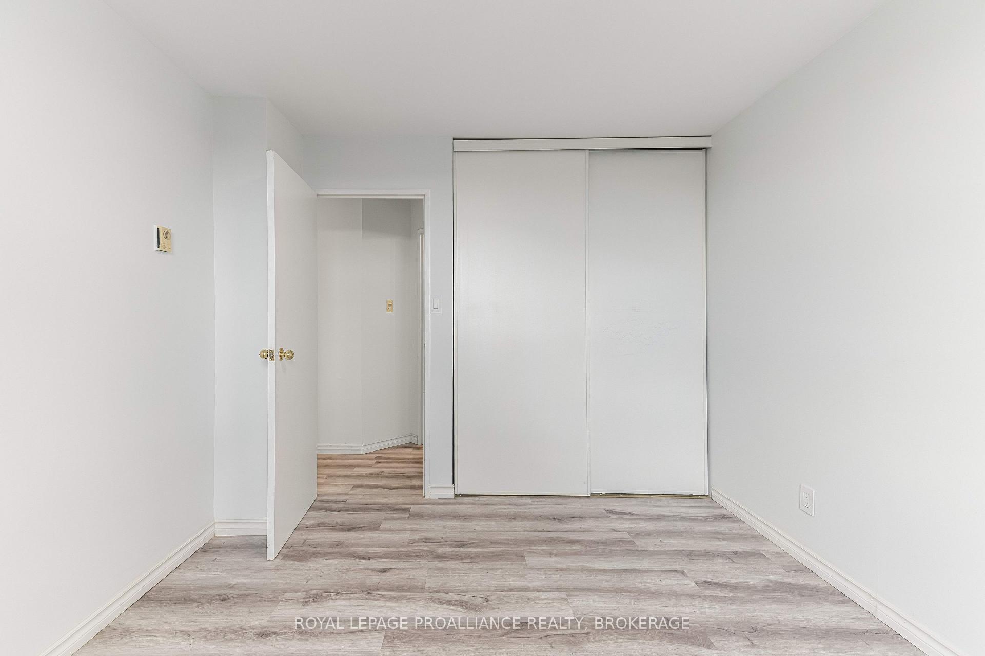 Photo 14 of Unit 909, 66 Greenview Drive, Kingston, Central City West — HOMEH