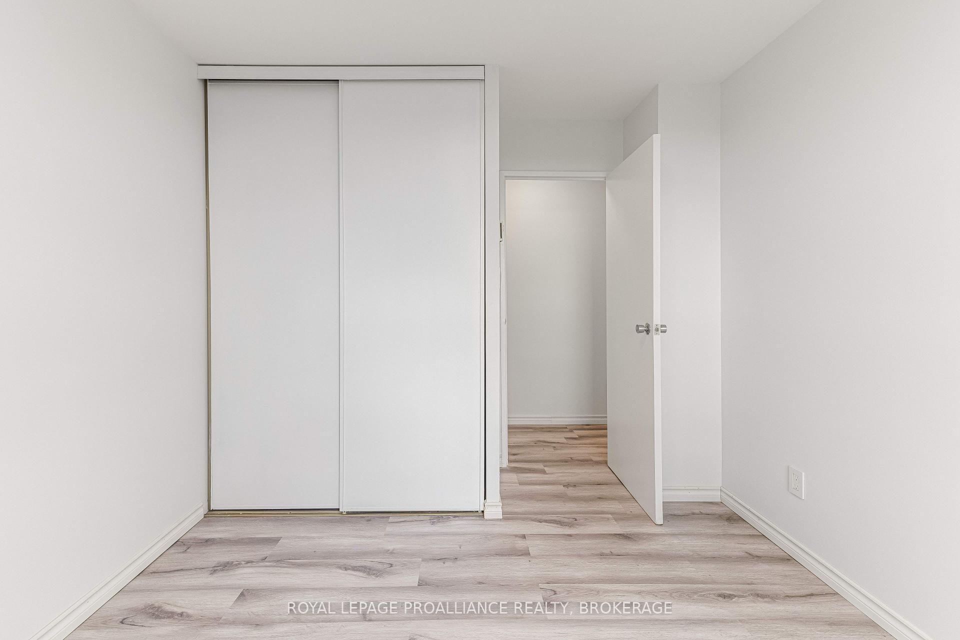 Photo 16 of Unit 909, 66 Greenview Drive, Kingston, Central City West — HOMEH
