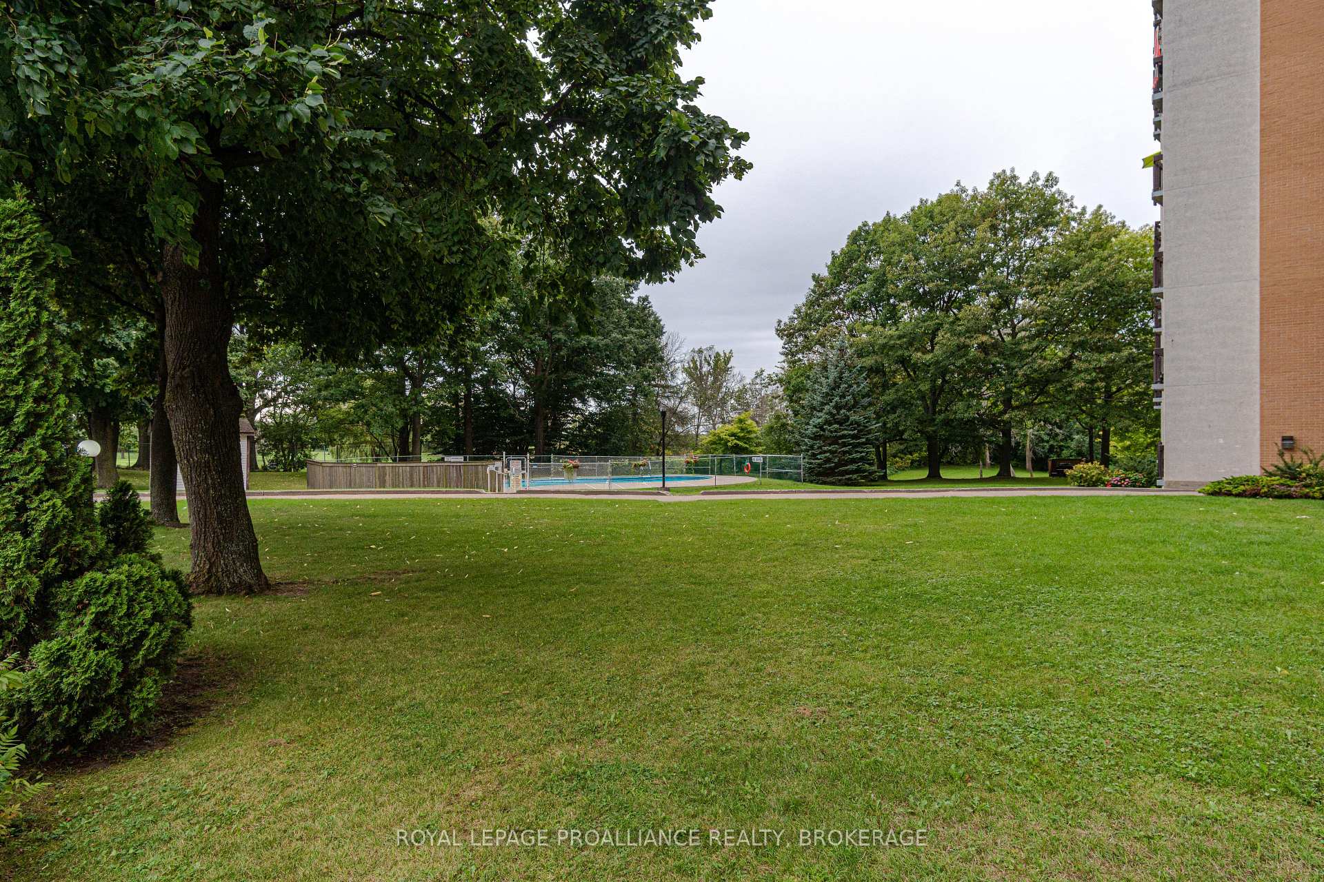 Photo 28 of Unit 909, 66 Greenview Drive, Kingston, Central City West — HOMEH