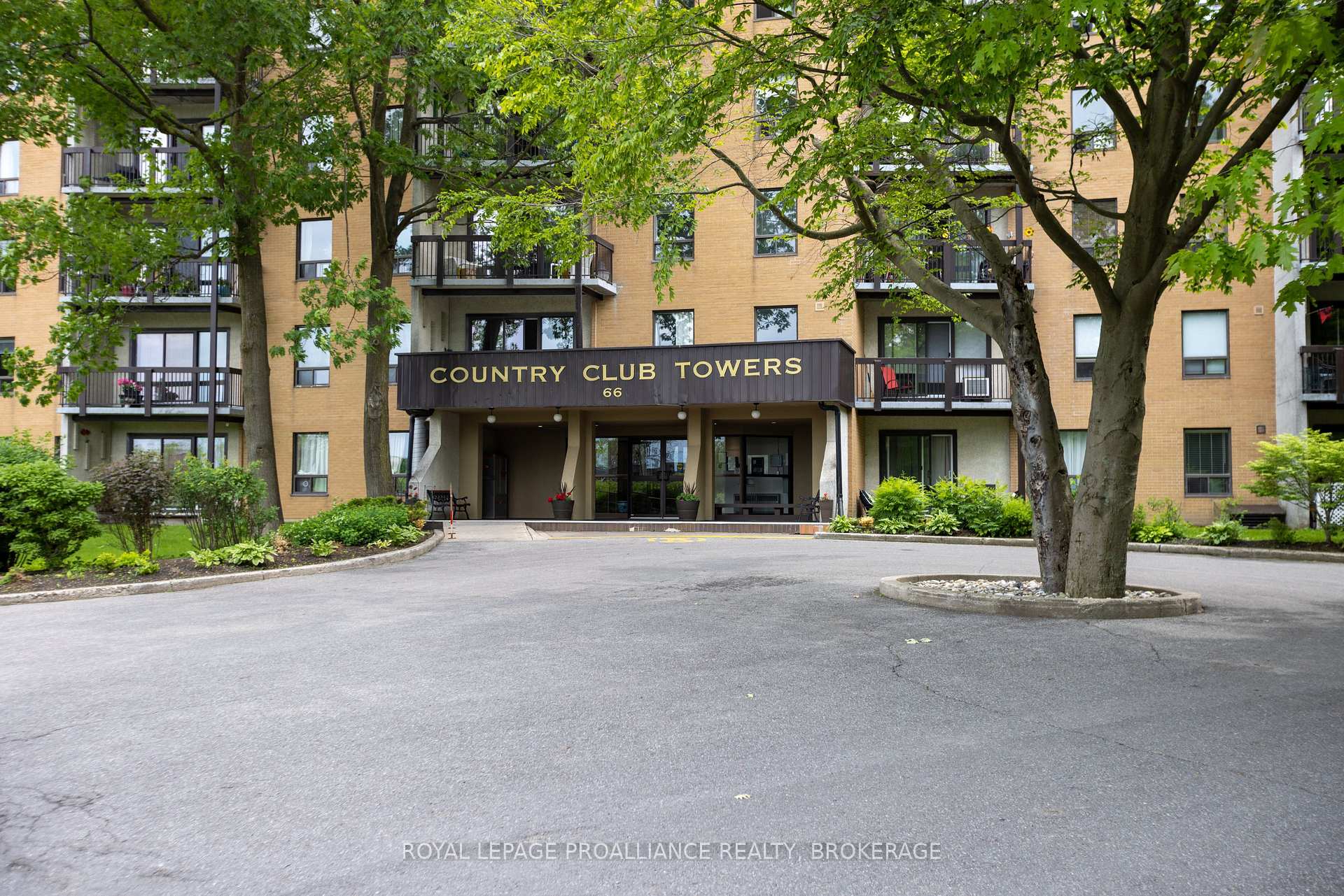 Photo 31 of Unit 909, 66 Greenview Drive, Kingston, Central City West — HOMEH