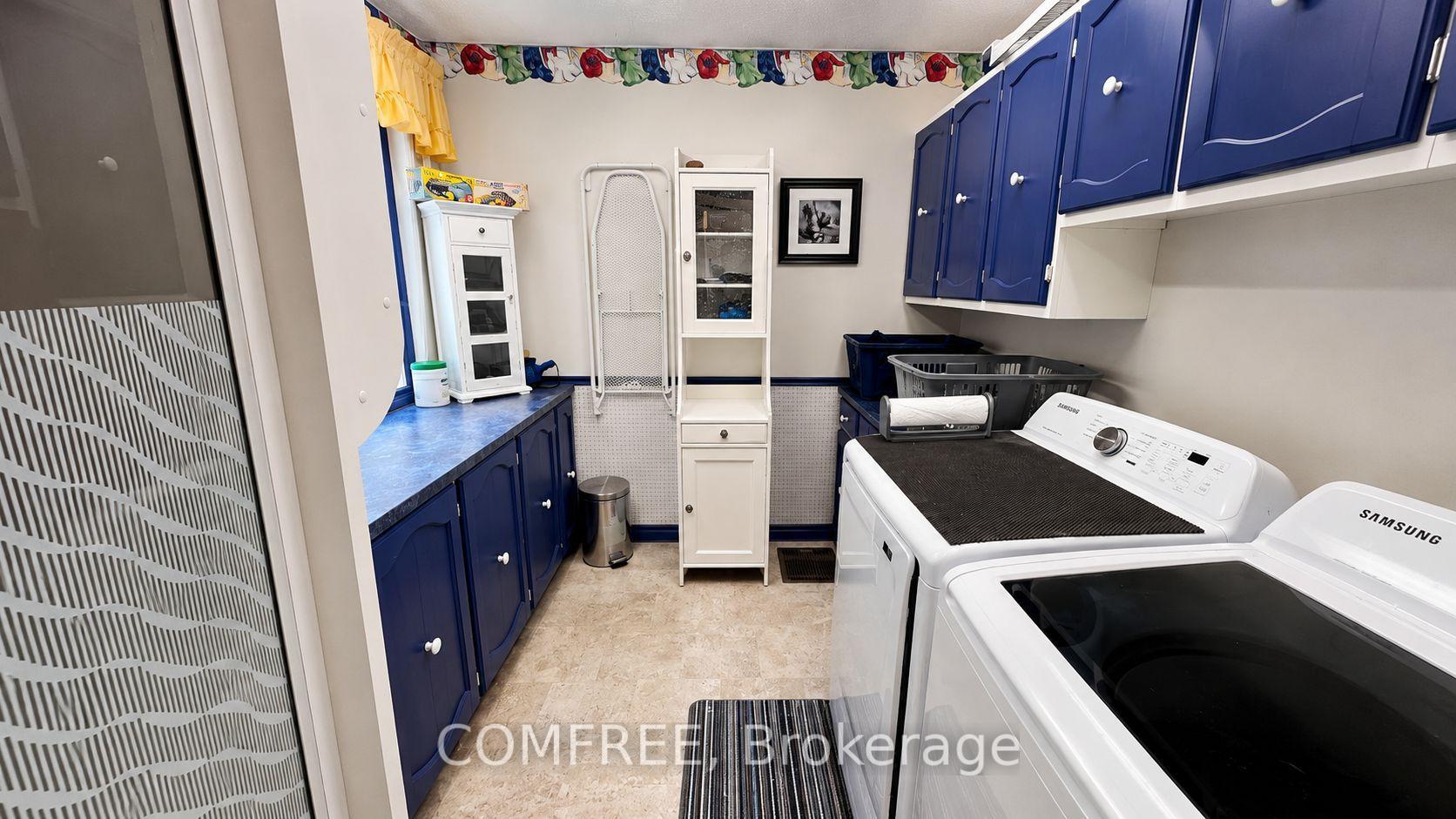 Photo 18 of 275 Margaret Street, Middlesex Centre, Ilderton — HOMEH
