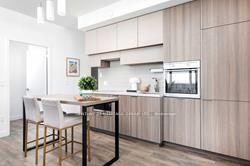 Photo 6 of Unit 1505, 8 Eglinton Avenue E, Toronto, Mount Pleasant West — HOMEH