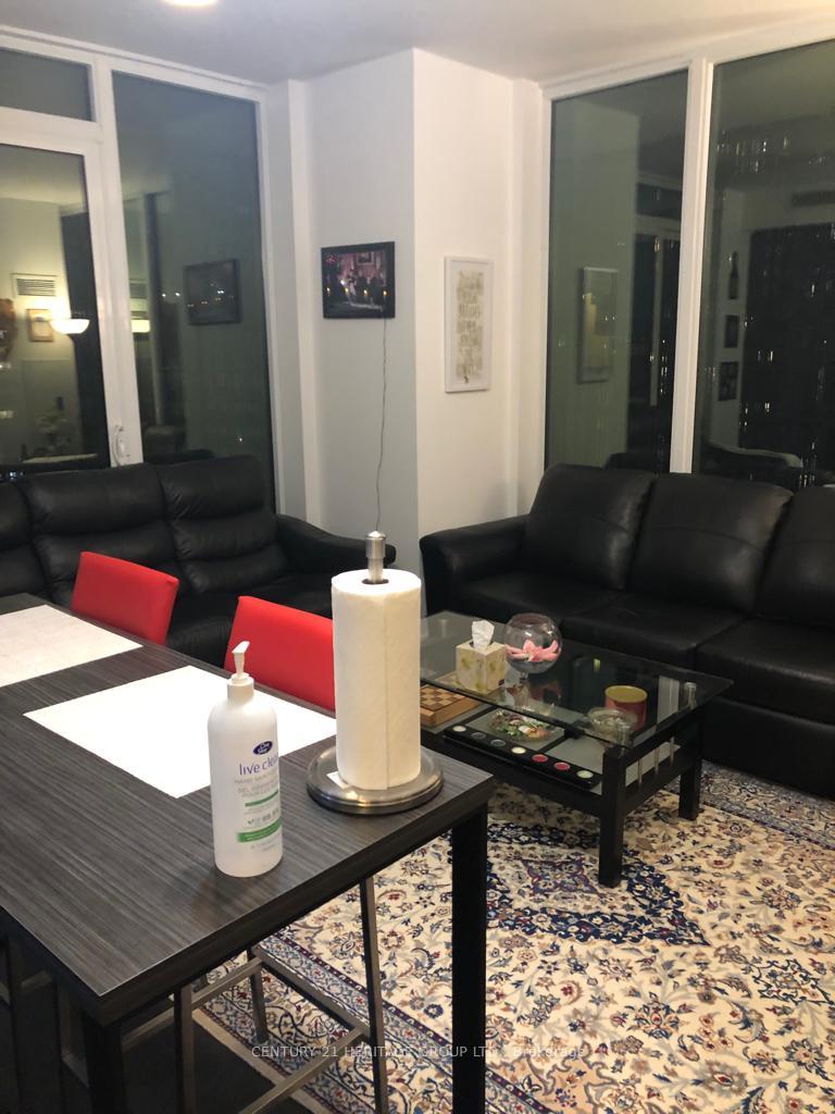 Photo 9 of Unit 1505, 8 Eglinton Avenue E, Toronto, Mount Pleasant West — HOMEH