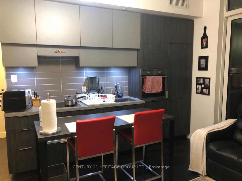 Photo 10 of Unit 1505, 8 Eglinton Avenue E, Toronto, Mount Pleasant West — HOMEH