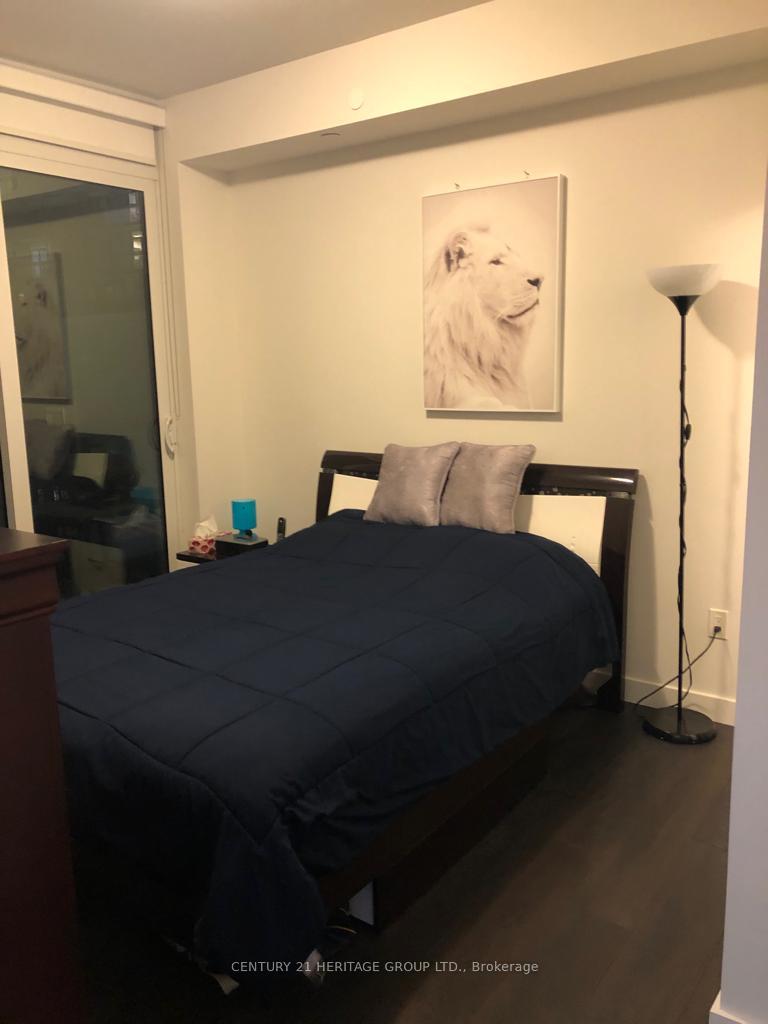 Photo 12 of Unit 1505, 8 Eglinton Avenue E, Toronto, Mount Pleasant West — HOMEH