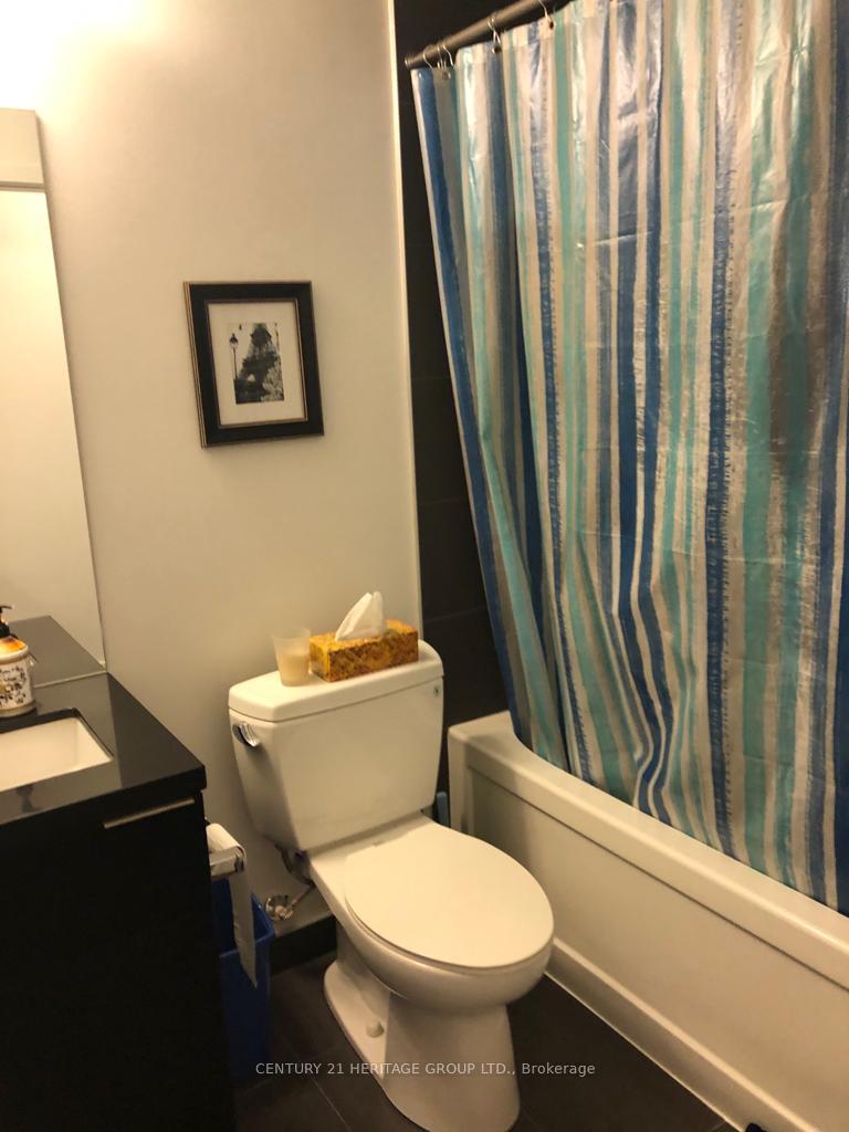 Photo 15 of Unit 1505, 8 Eglinton Avenue E, Toronto, Mount Pleasant West — HOMEH