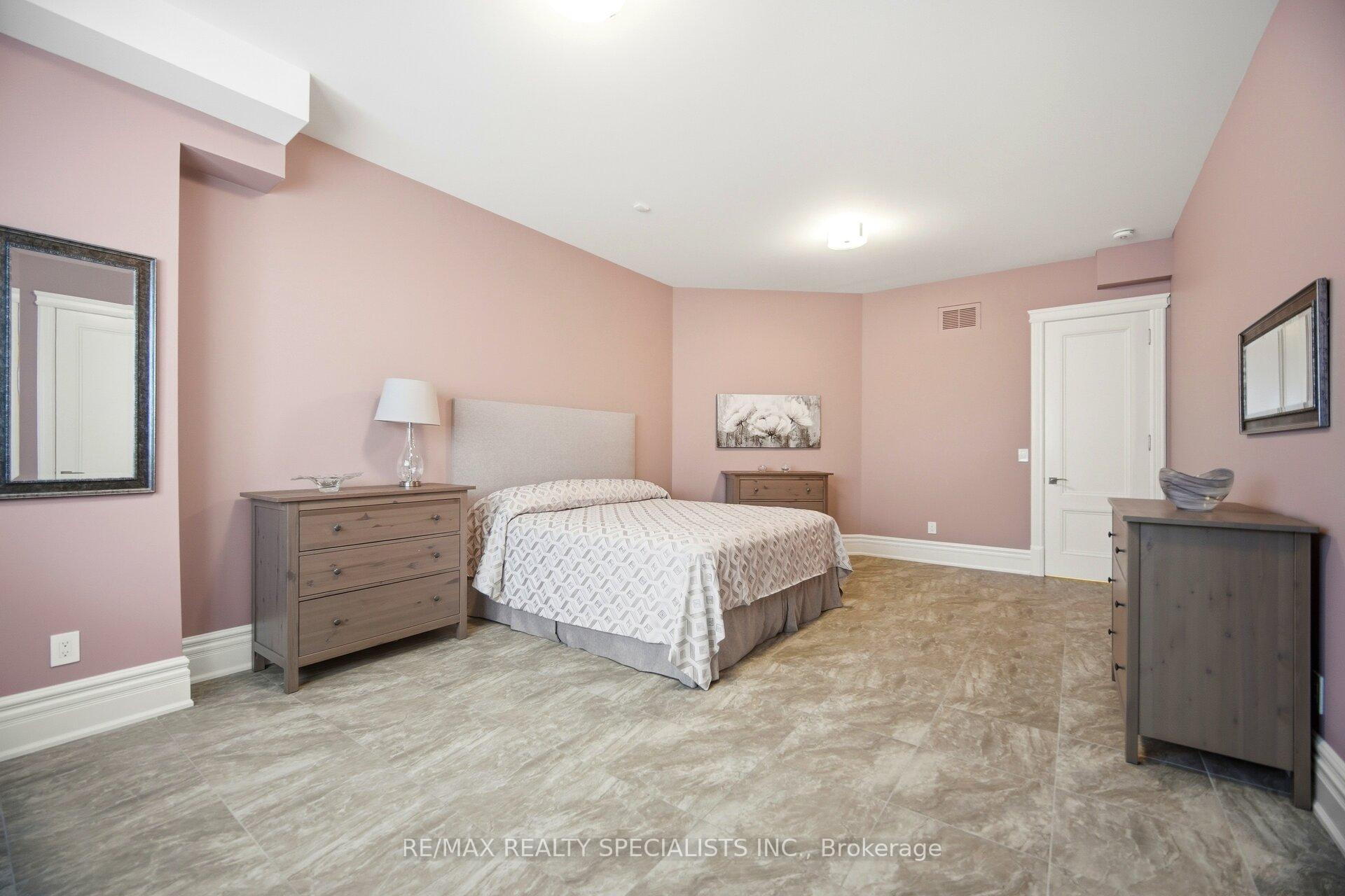 Photo 37 of 1 Edgewild Drive, Caledon, Palgrave — HOMEH