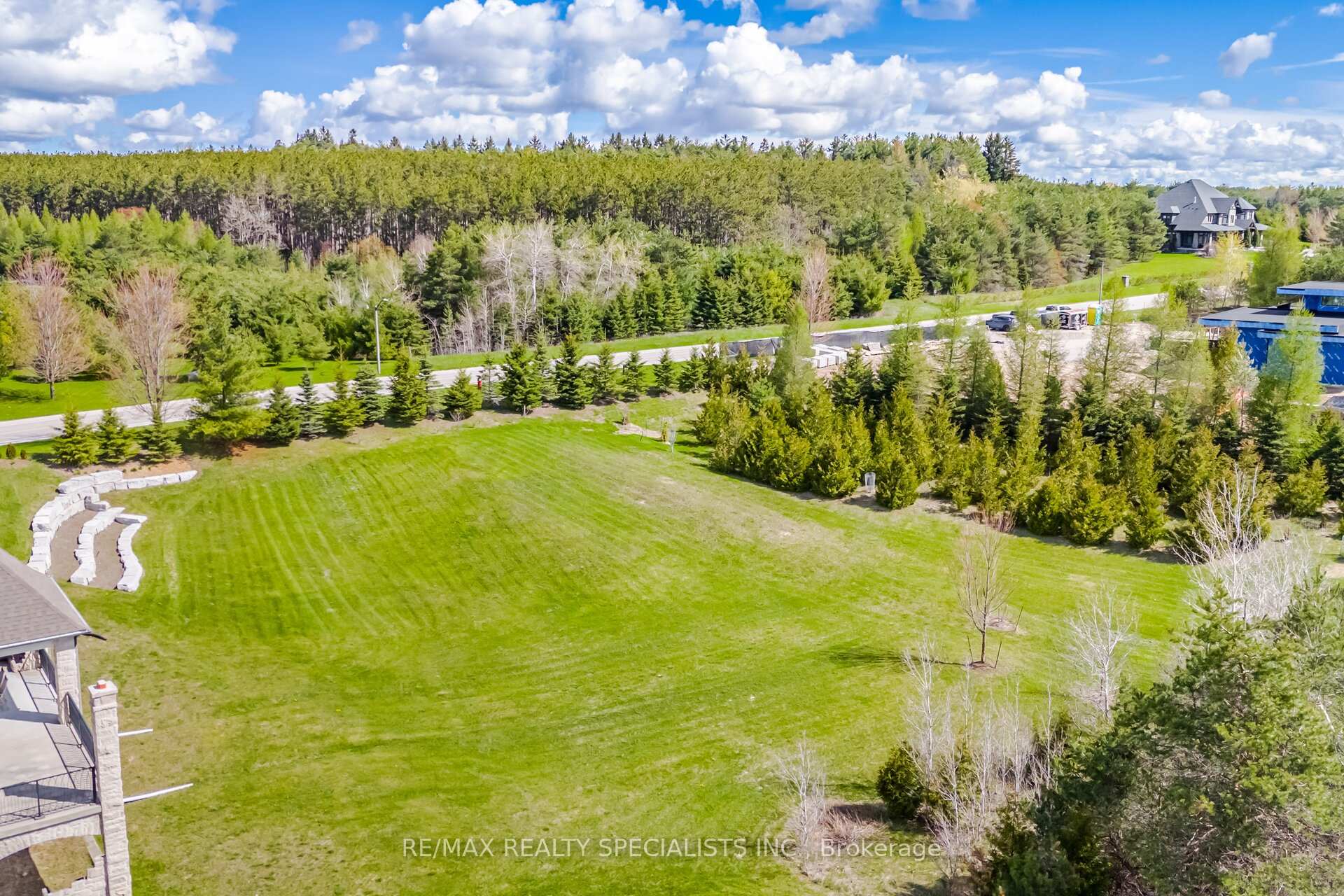 Photo 48 of 1 Edgewild Drive, Caledon, Palgrave — HOMEH