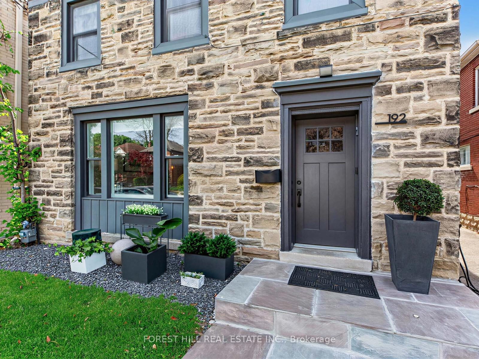 Photo 2 of 192 Glen Cedar Road, Toronto, Humewood-Cedarvale — HOMEH