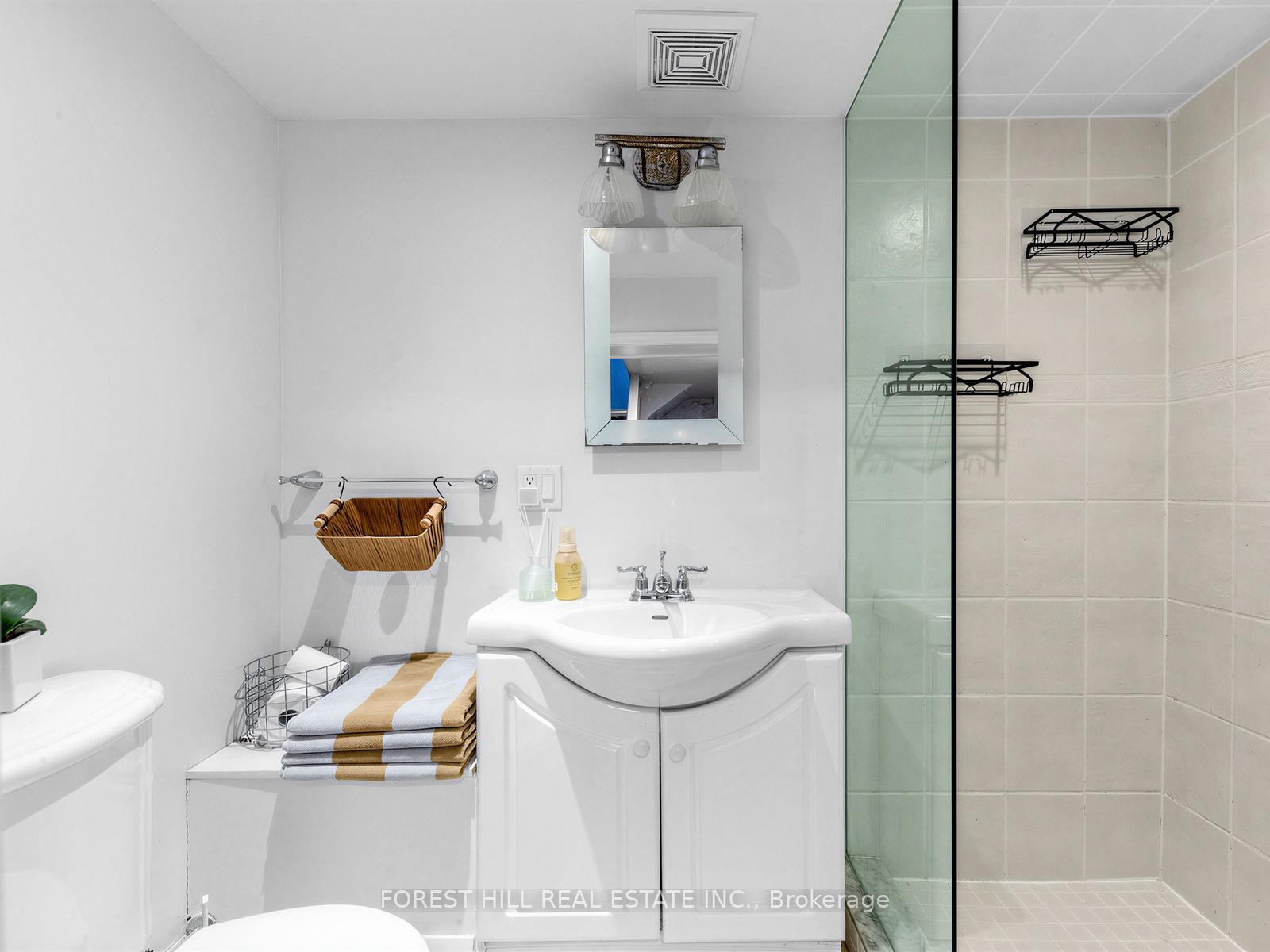 Photo 33 of 192 Glen Cedar Road, Toronto, Humewood-Cedarvale — HOMEH