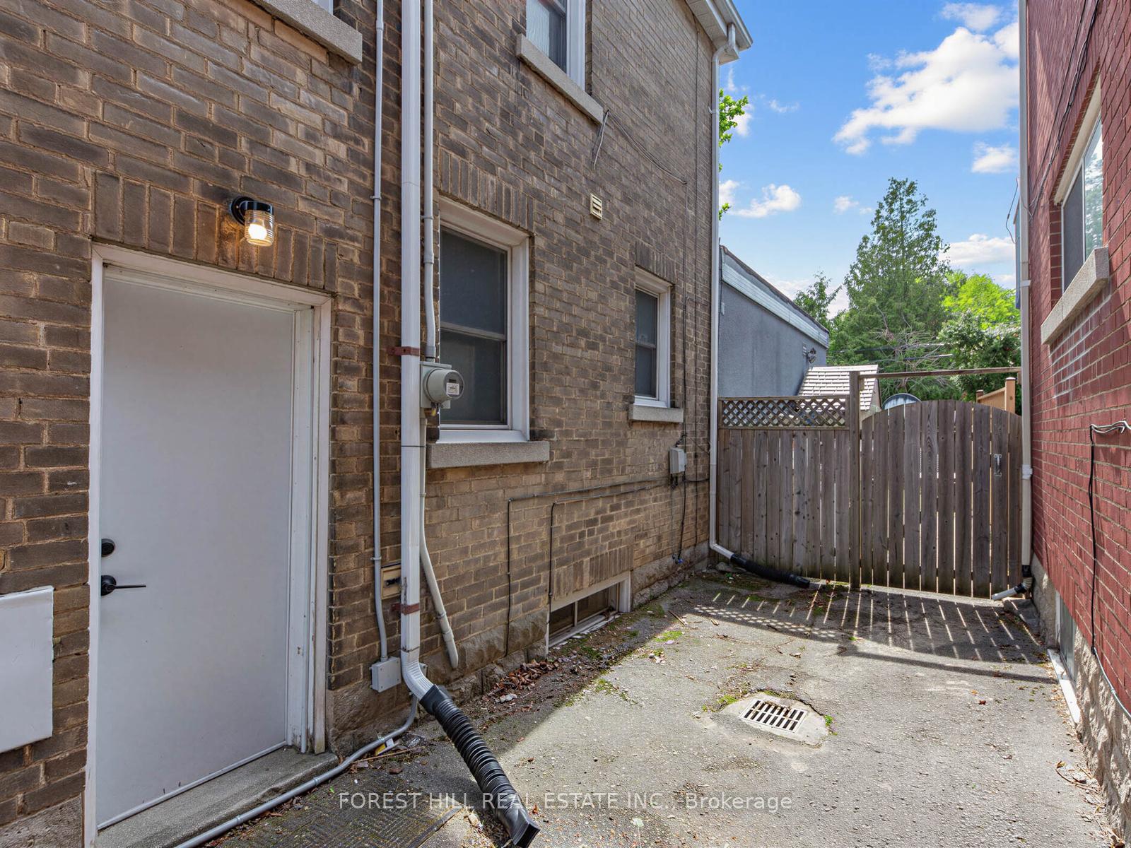 Photo 38 of 192 Glen Cedar Road, Toronto, Humewood-Cedarvale — HOMEH