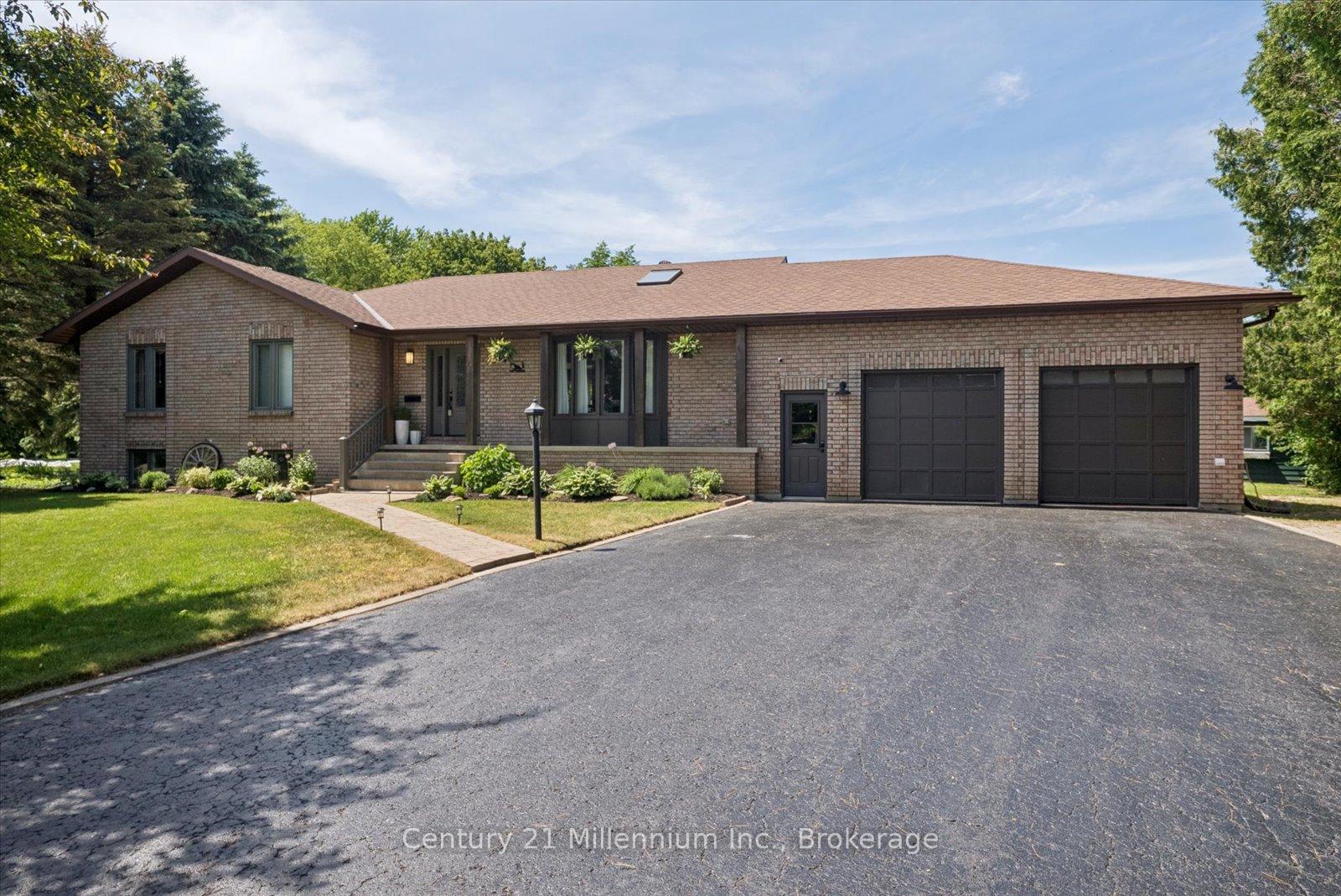 Photo 1 of 4 Blackburn Avenue, Clearview, Nottawa — HOMEH