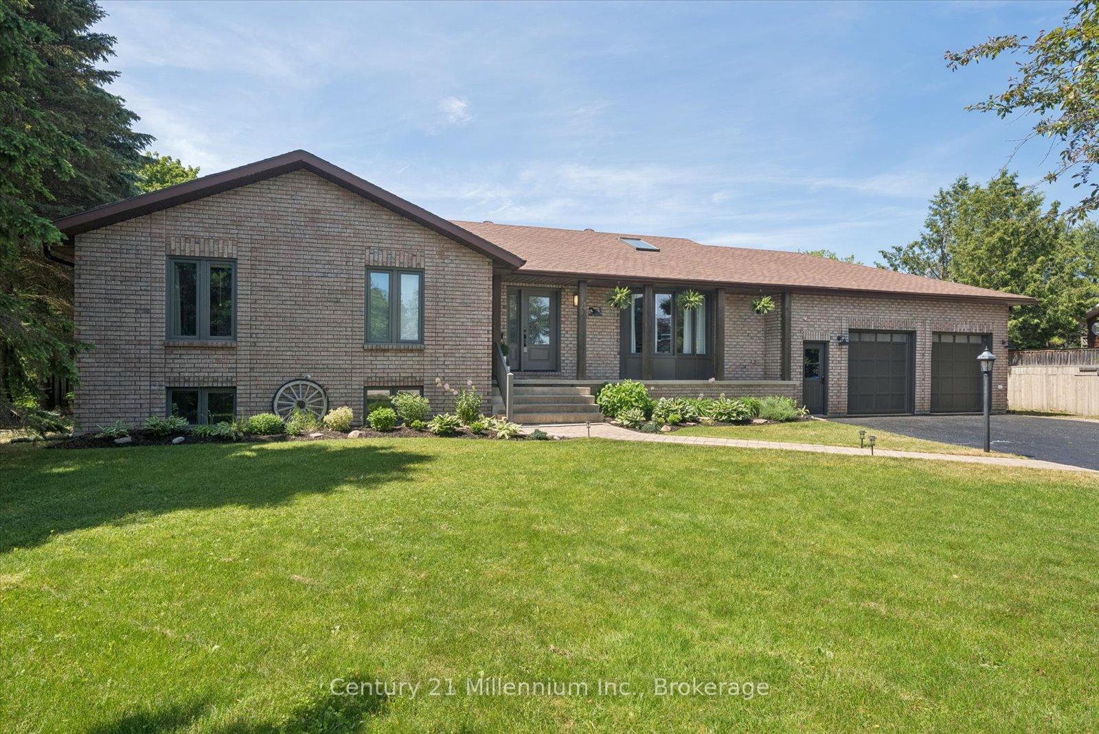 Photo 5 of 4 Blackburn Avenue, Clearview, Nottawa — HOMEH