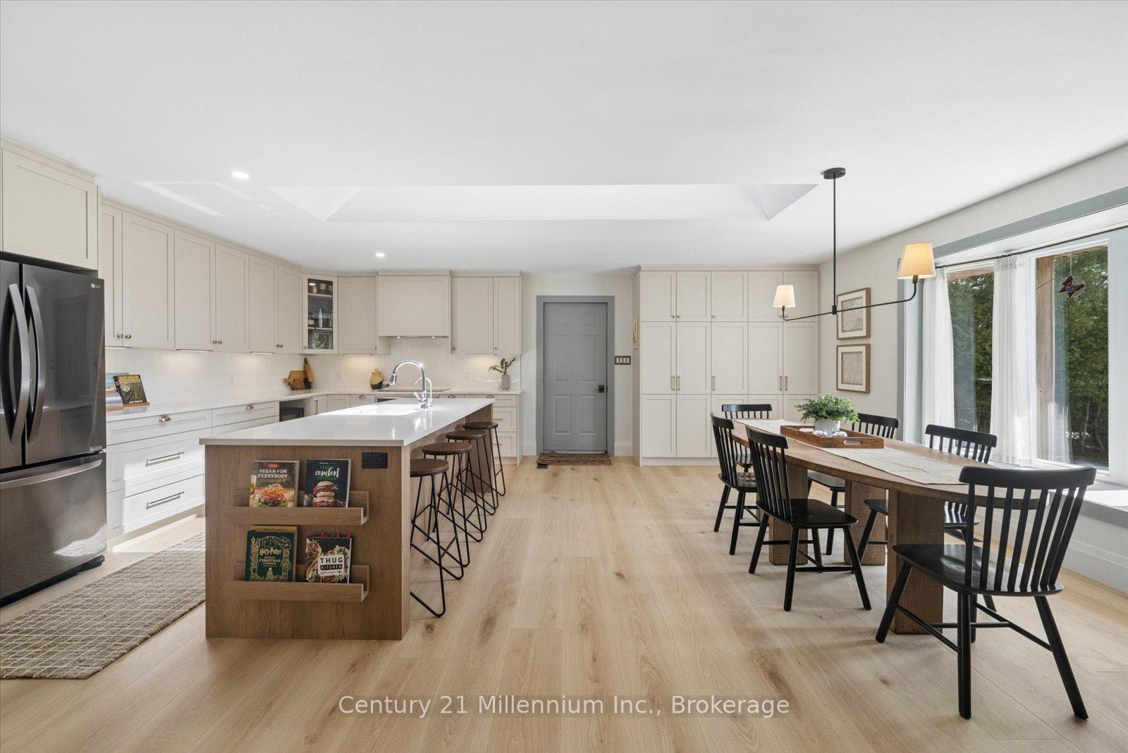 Photo 16 of 4 Blackburn Avenue, Clearview, Nottawa — HOMEH