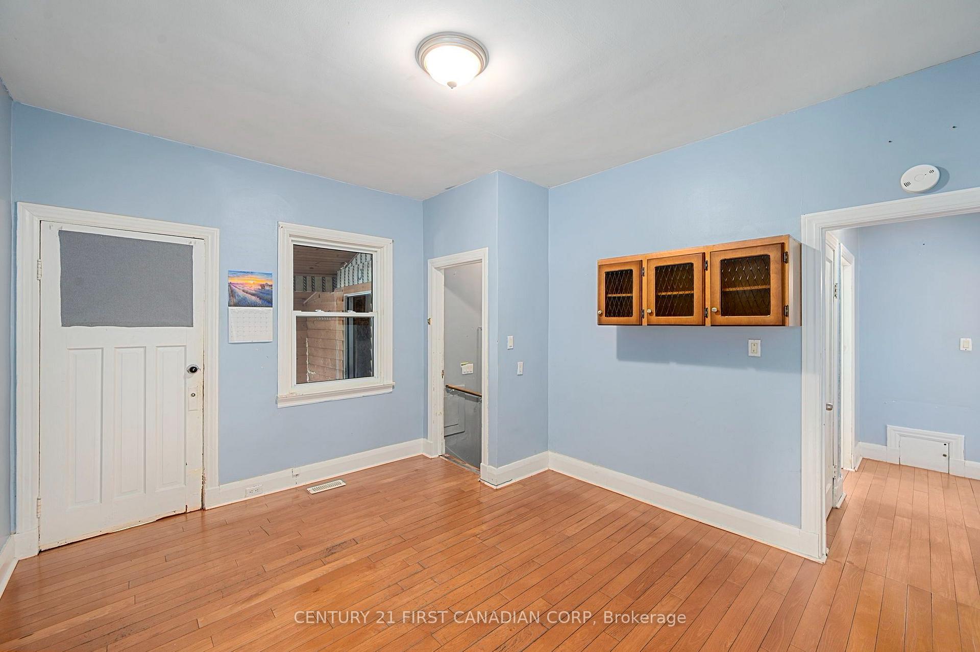 Photo 15 of 1456 Gore Road, London, East O — HOMEH