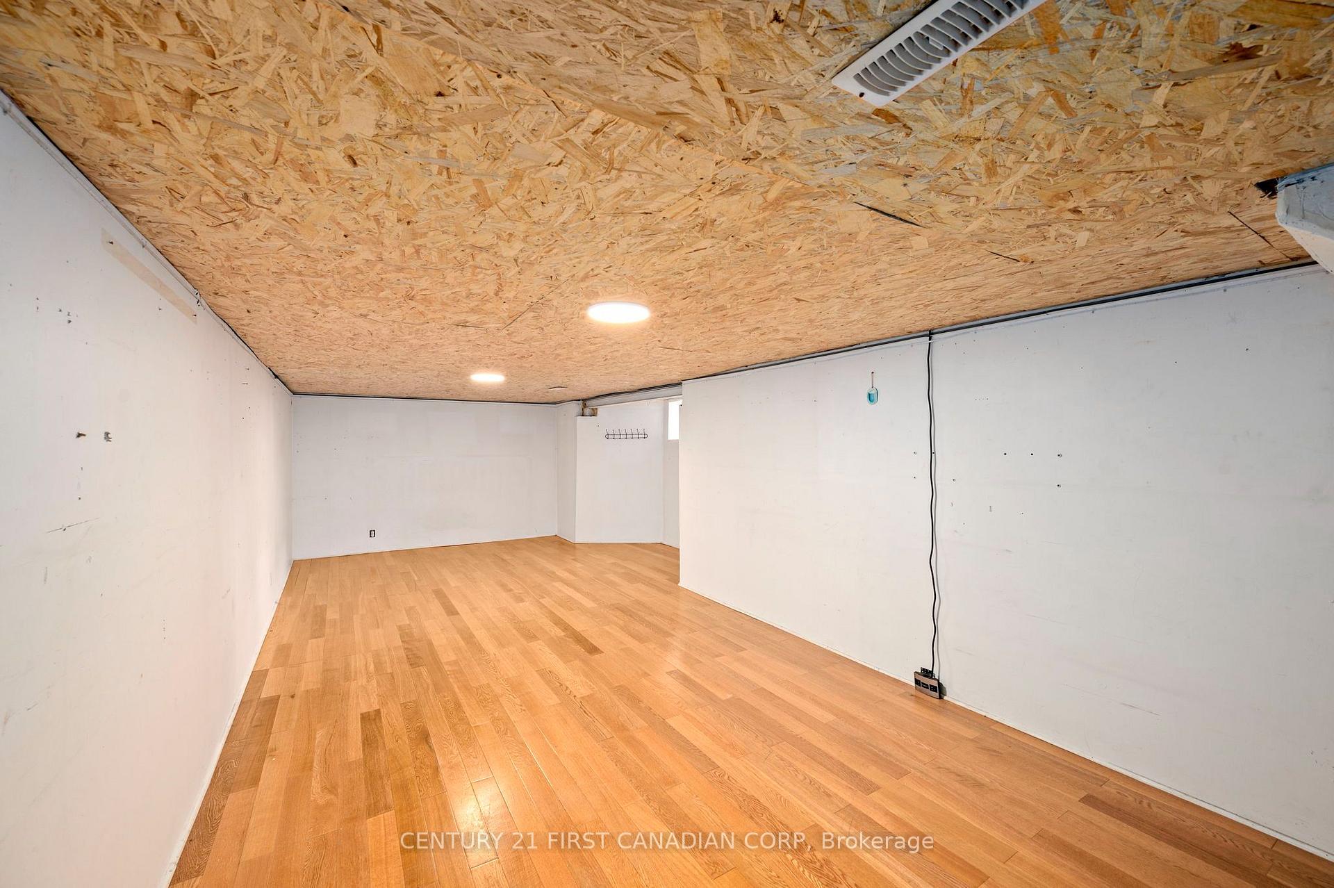 Photo 24 of 1456 Gore Road, London, East O — HOMEH