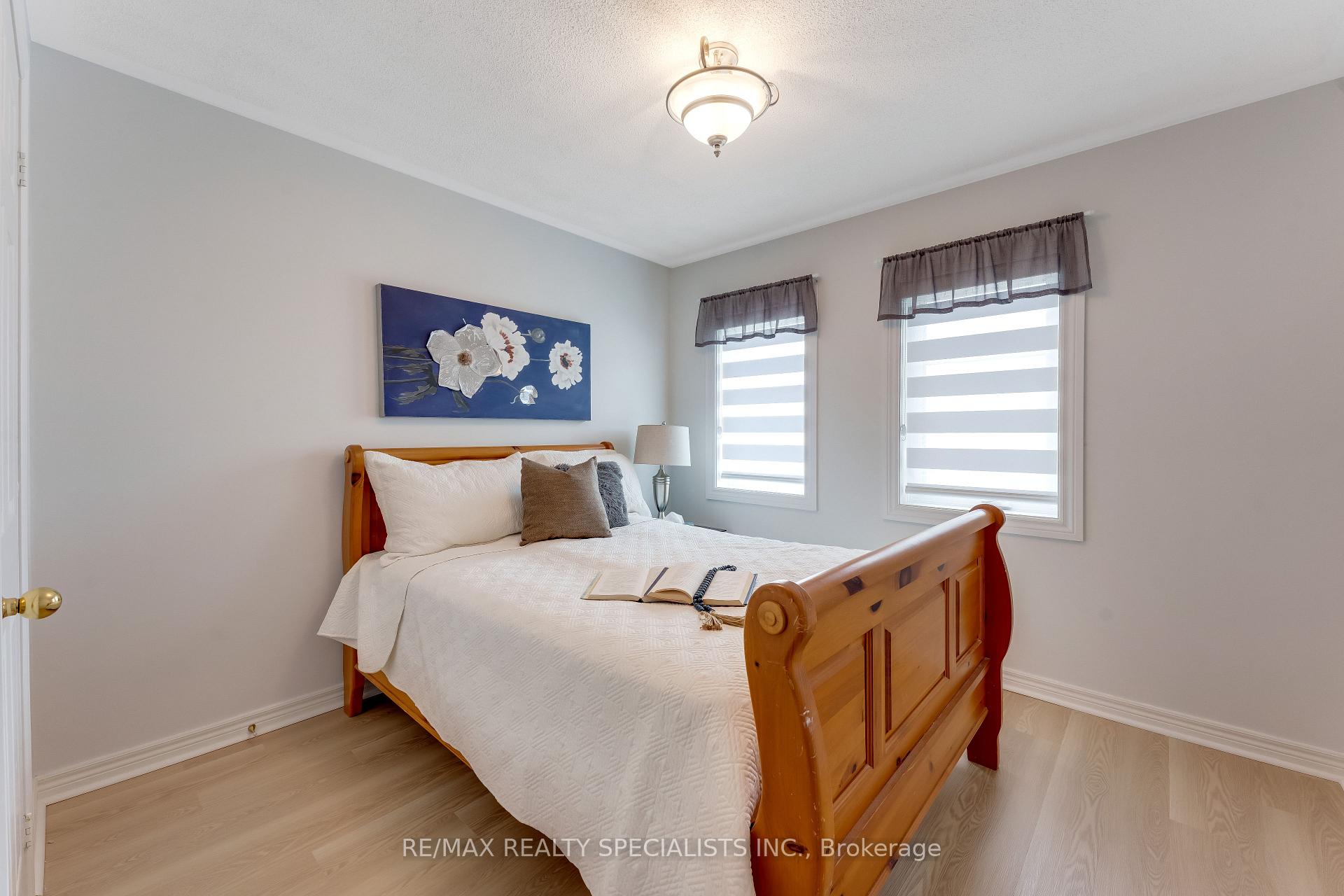 Photo 21 of 54 Red Plant Crescent, Brampton, Northwest Sandalwood Parkway — HOMEH
