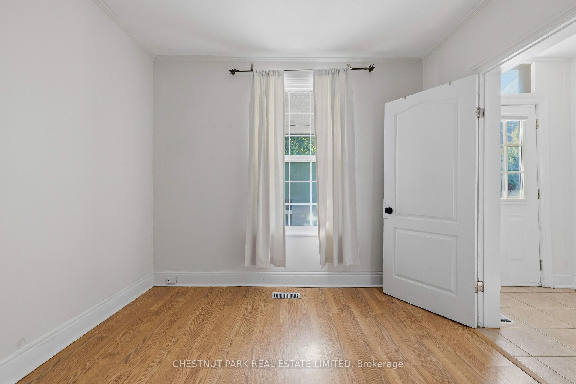 Photo 5 of 451 Albert Street, Kingston, Central City East — HOMEH