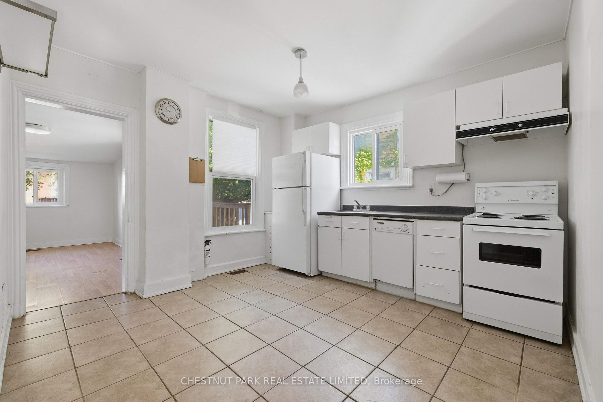 Photo 7 of 451 Albert Street, Kingston, Central City East — HOMEH