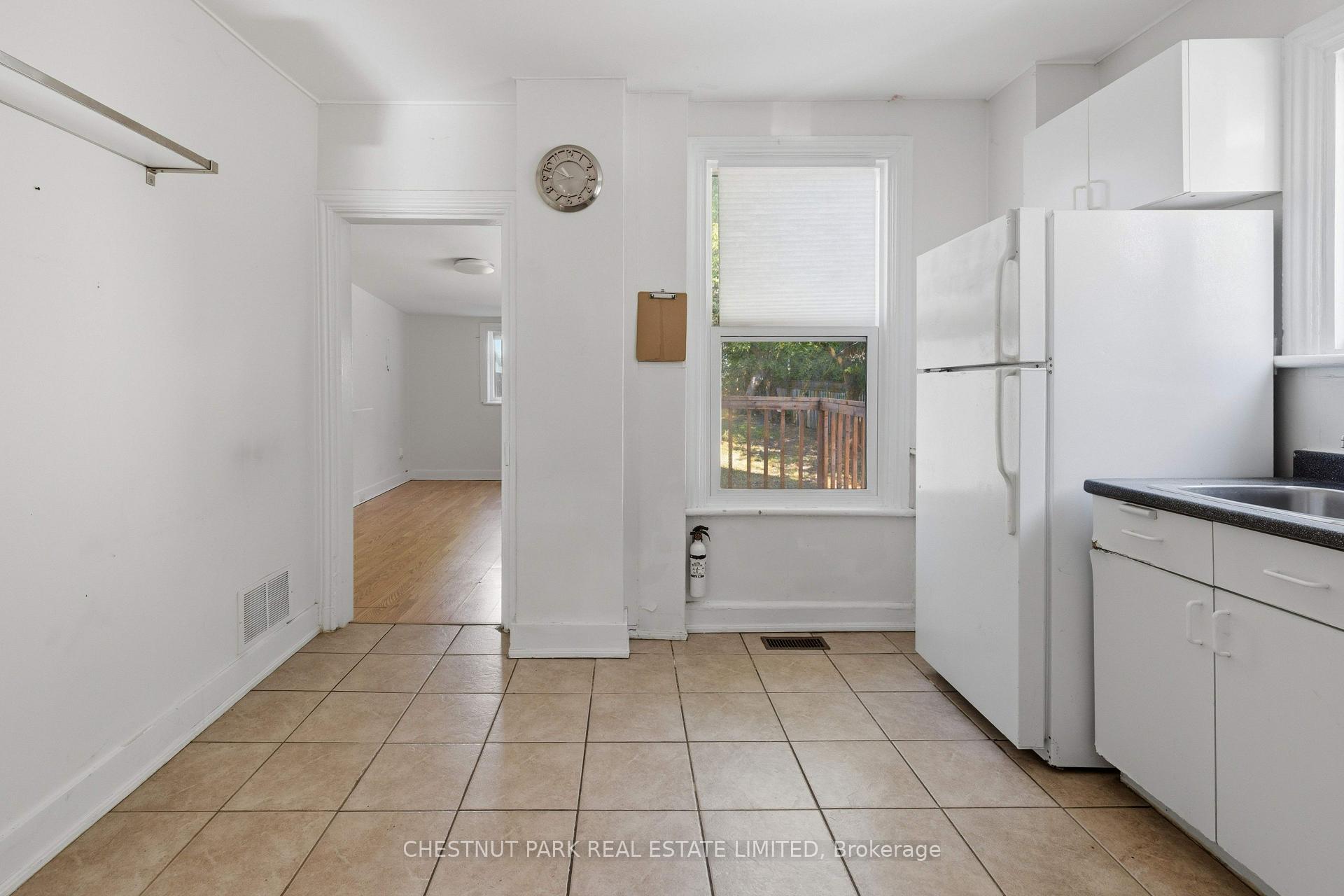Photo 12 of 451 Albert Street, Kingston, Central City East — HOMEH