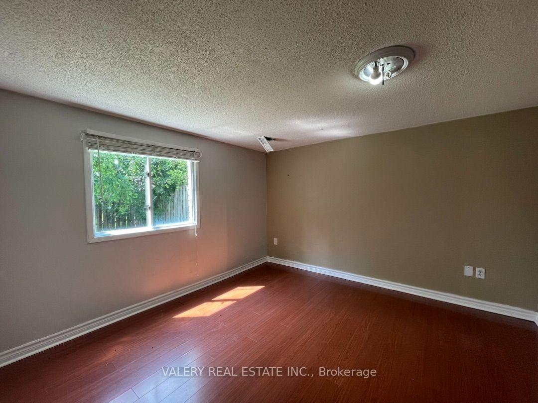 Photo 7 of Unit 2, 73 Hickling Trail, Barrie, Grove East — HOMEH