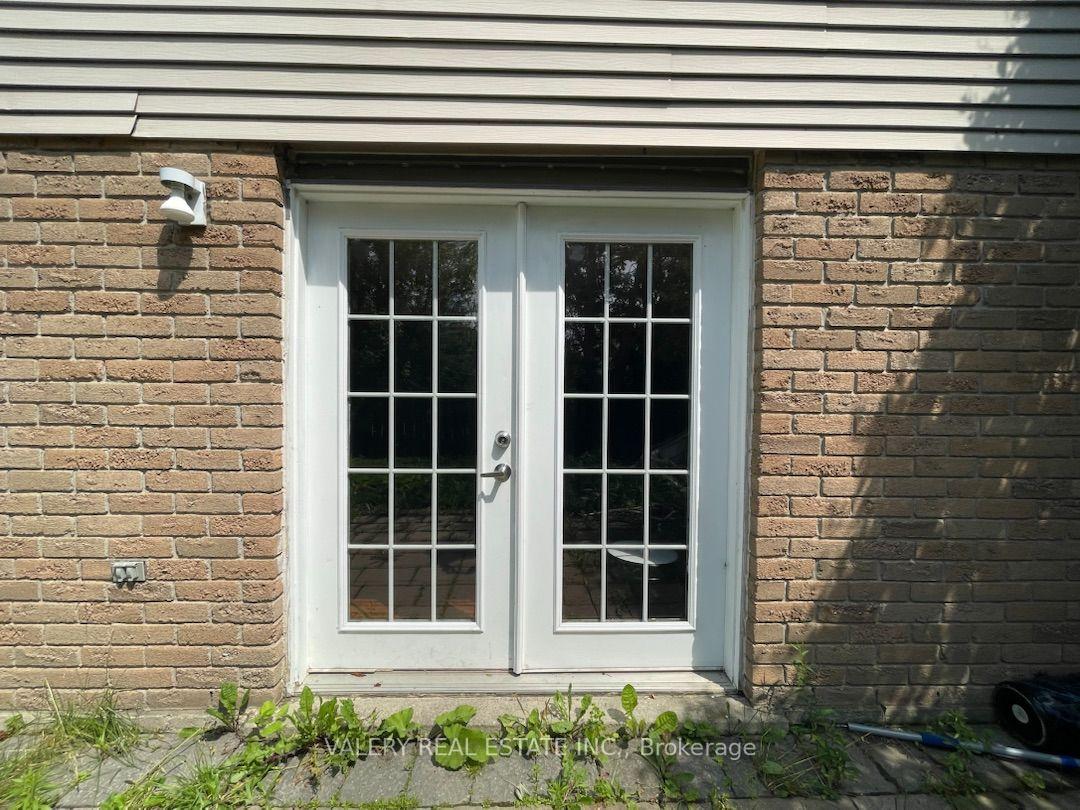Photo 12 of Unit 2, 73 Hickling Trail, Barrie, Grove East — HOMEH