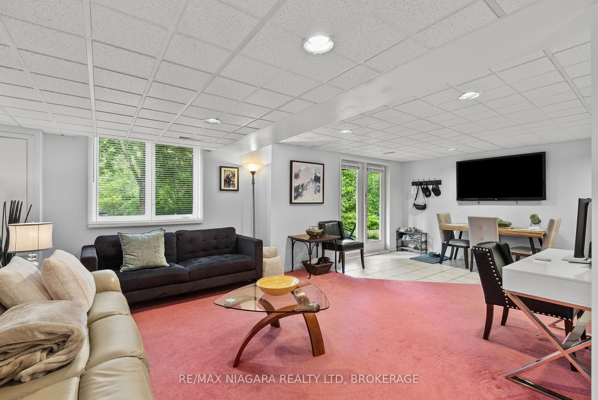 Photo 18 of Unit 15, 53 Bunting Road, St. Catharines, Secord Woods — HOMEH
