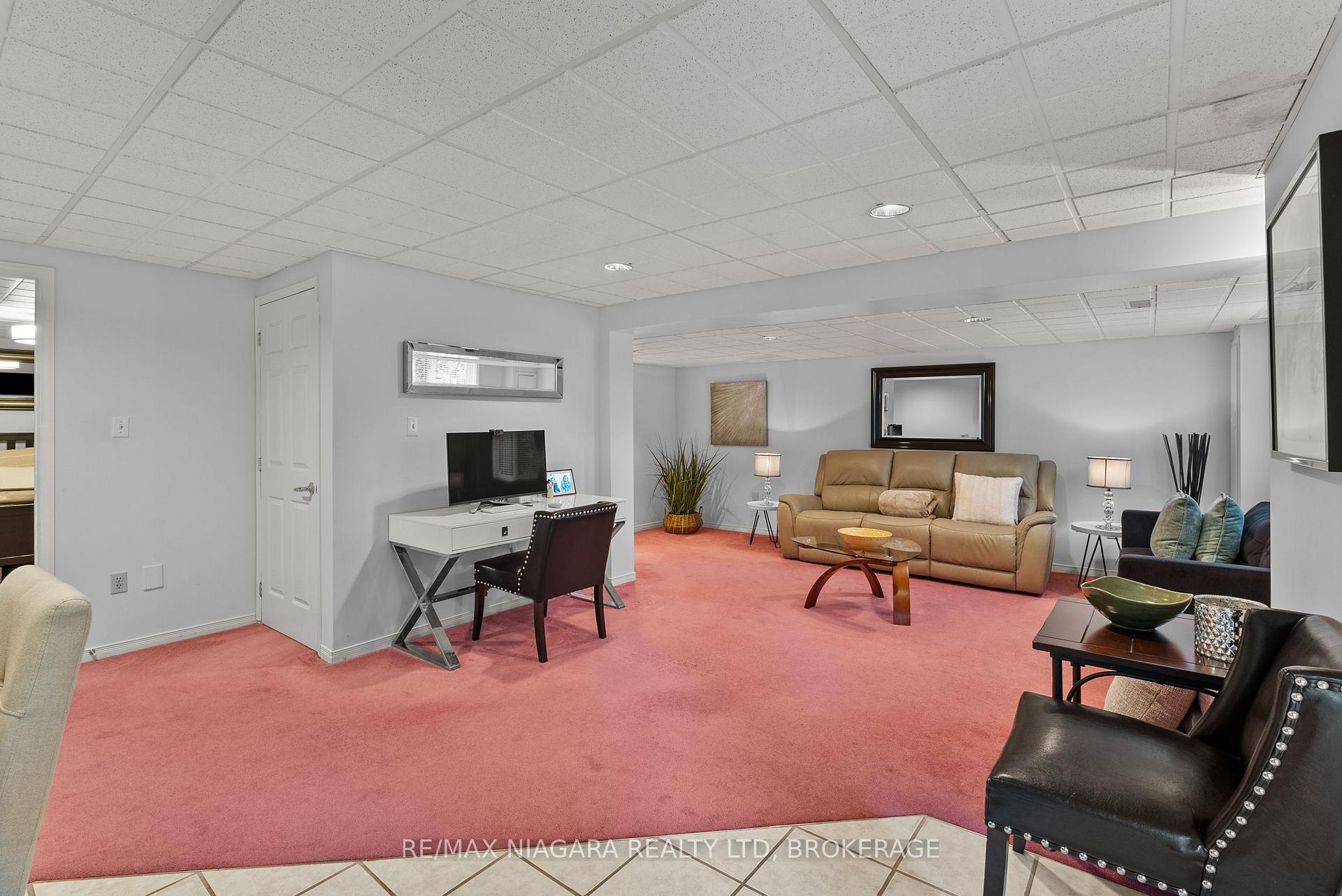 Photo 22 of Unit 15, 53 Bunting Road, St. Catharines, Secord Woods — HOMEH