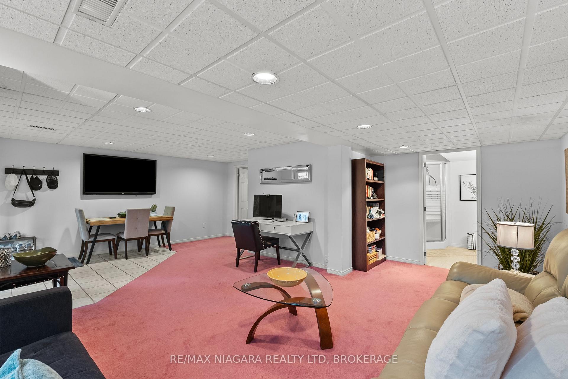 Photo 23 of Unit 15, 53 Bunting Road, St. Catharines, Secord Woods — HOMEH